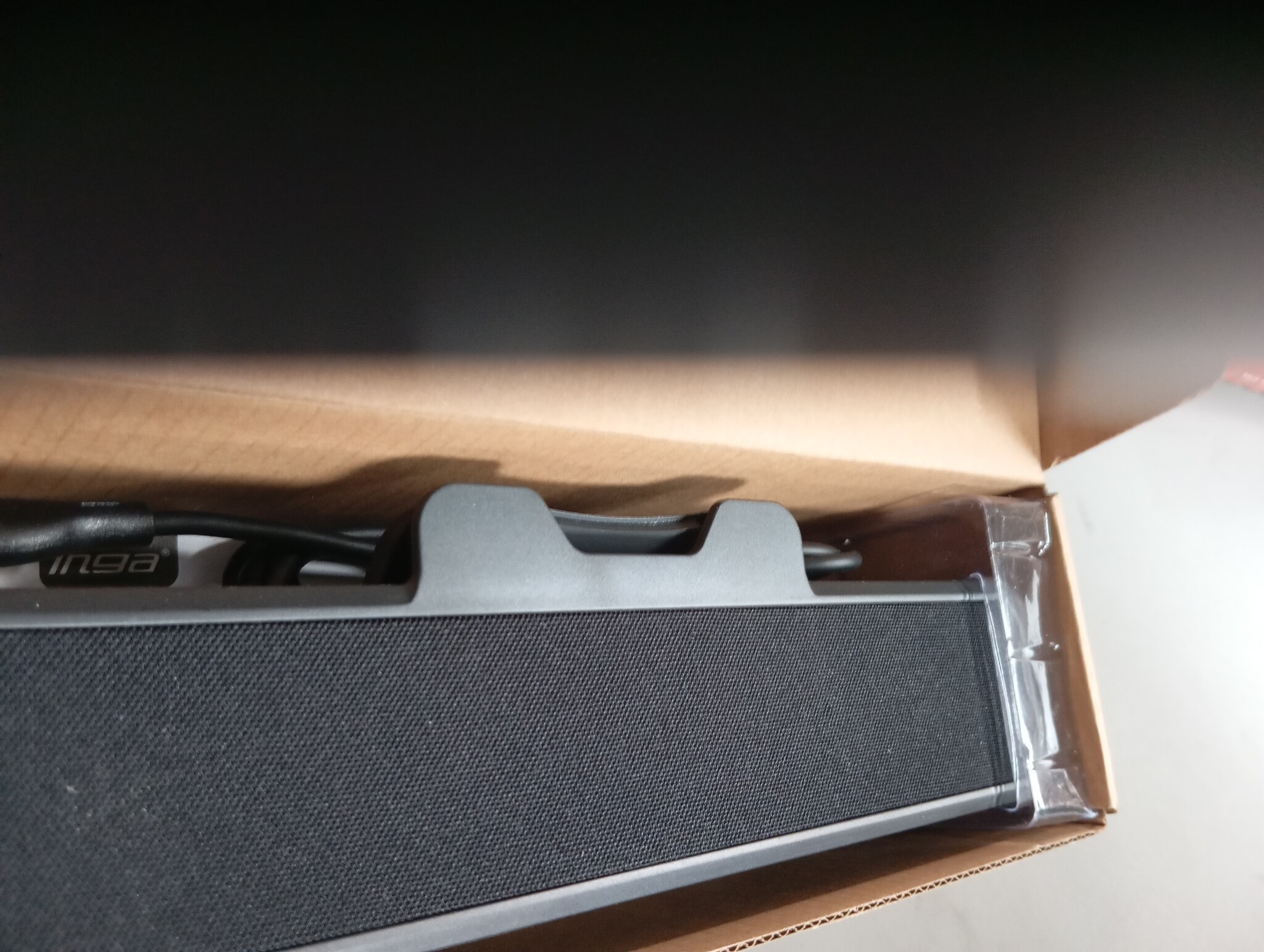 INGA Computerluidsprekers, USB-plug-and-play-desktopluidsprekers, bedrade computersoundbar voor gaming/vergaderingen, eenvoudig klemmen om te monitoren, compatibel met pc, Mac, laptop 10 W