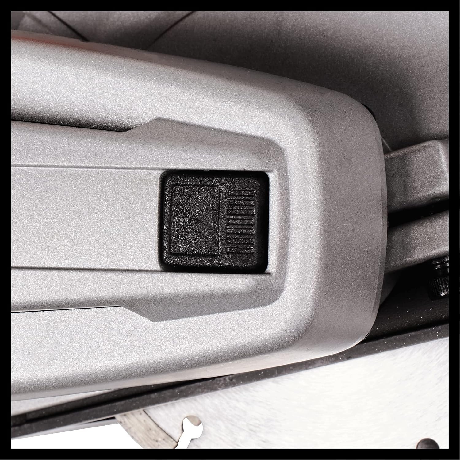 Krachtige Muurfrees 1700W - Sleuven tot 38mm breed, 40mm diep - 59% Korting!