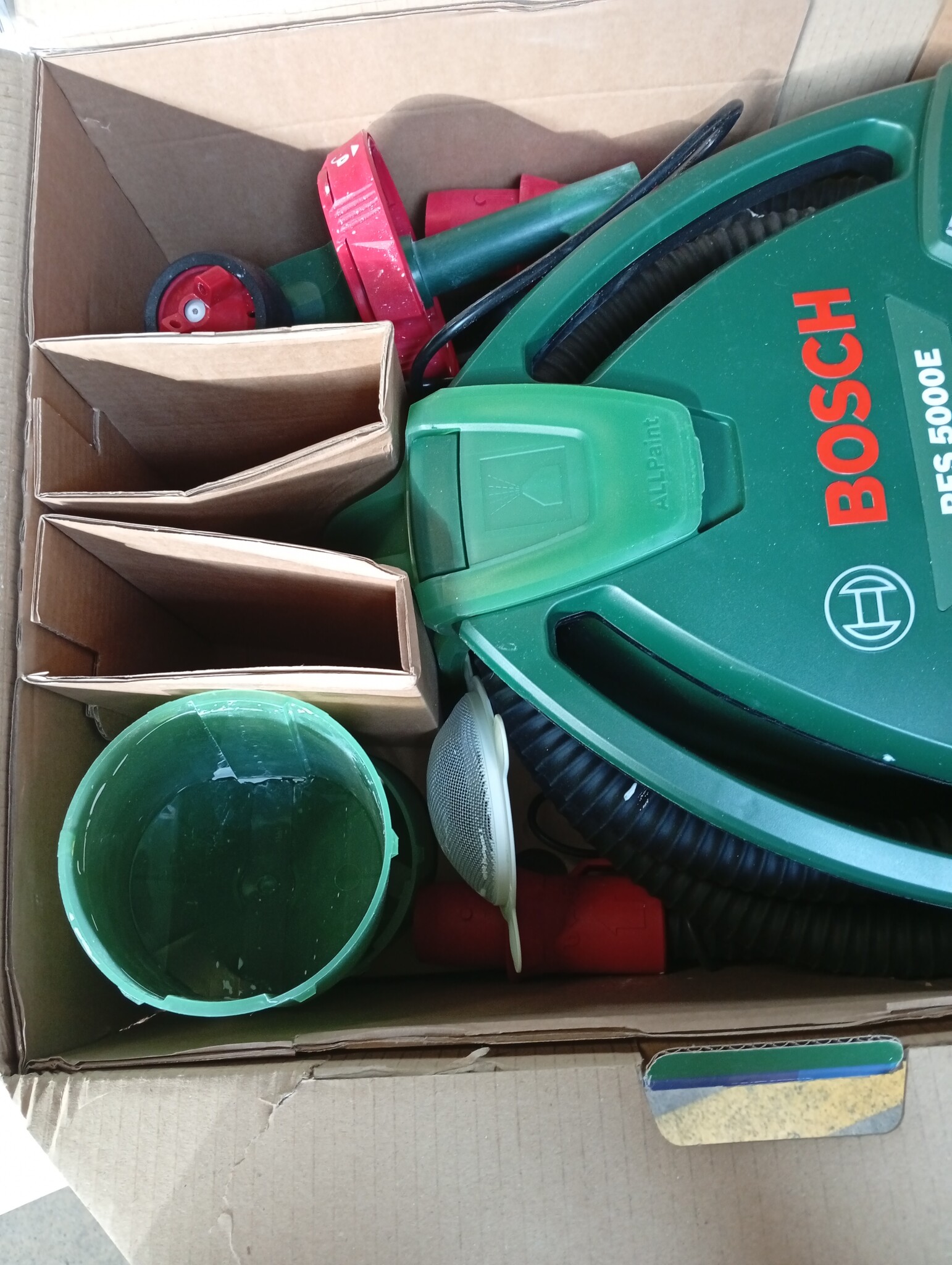 Bosch verfspuitsysteem PFS 5000 E (1200 W, 2x verfbekers 1000 ml, mondstukken voor muurverf, lak, lazuurverf)