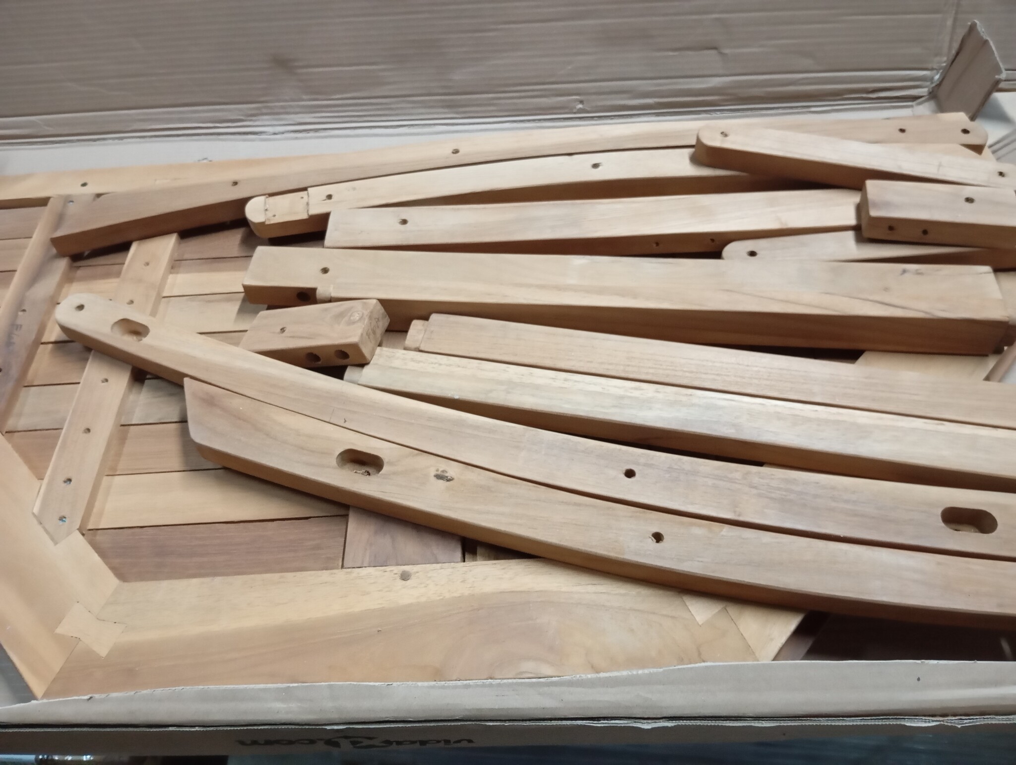 vidaXL Tuintafel inklapbaar 110x110x75 cm massief teakhout