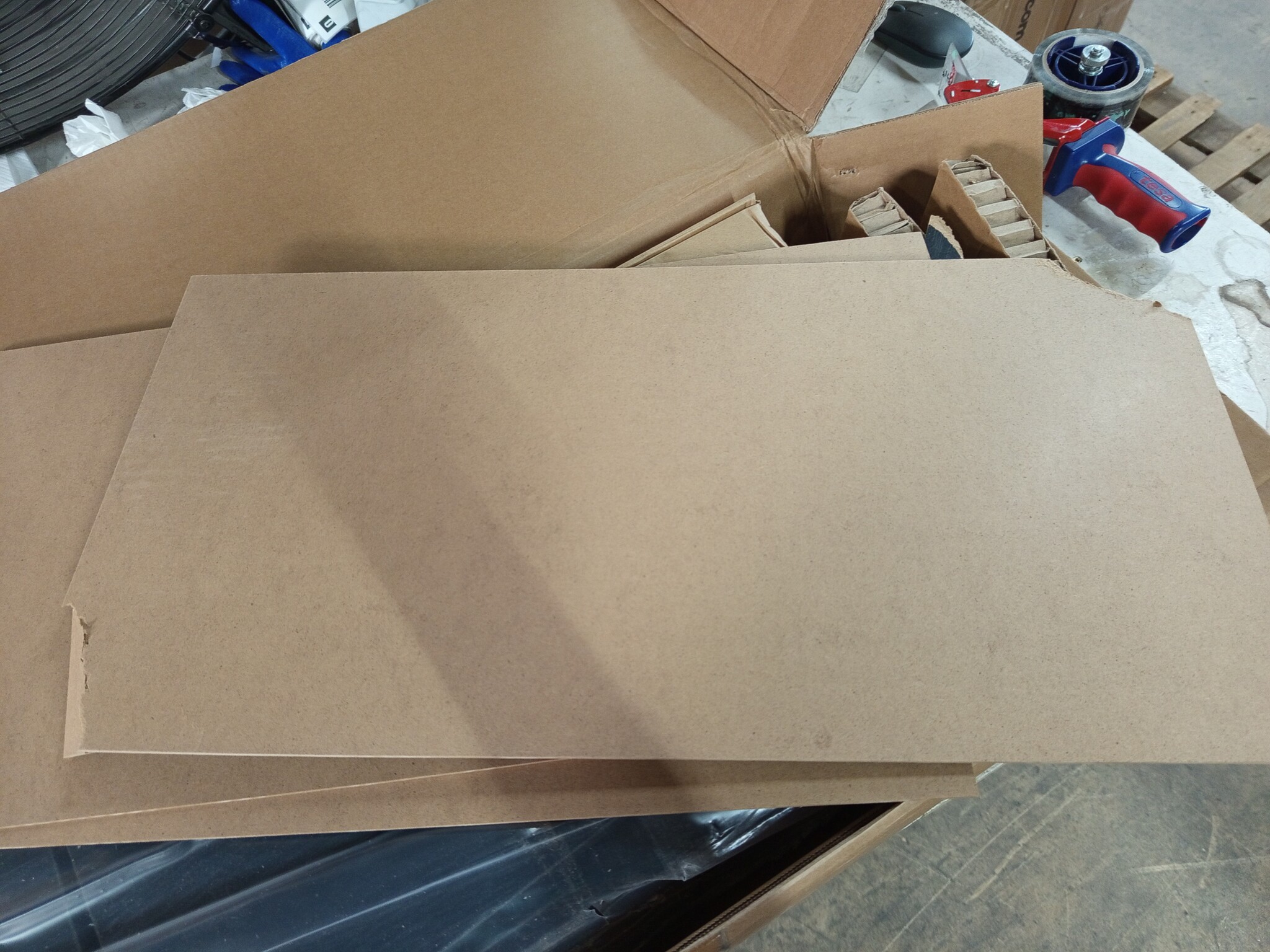 Badkamerkast Zwart Eiken Hout 30x30x190 cm - 59% Korting