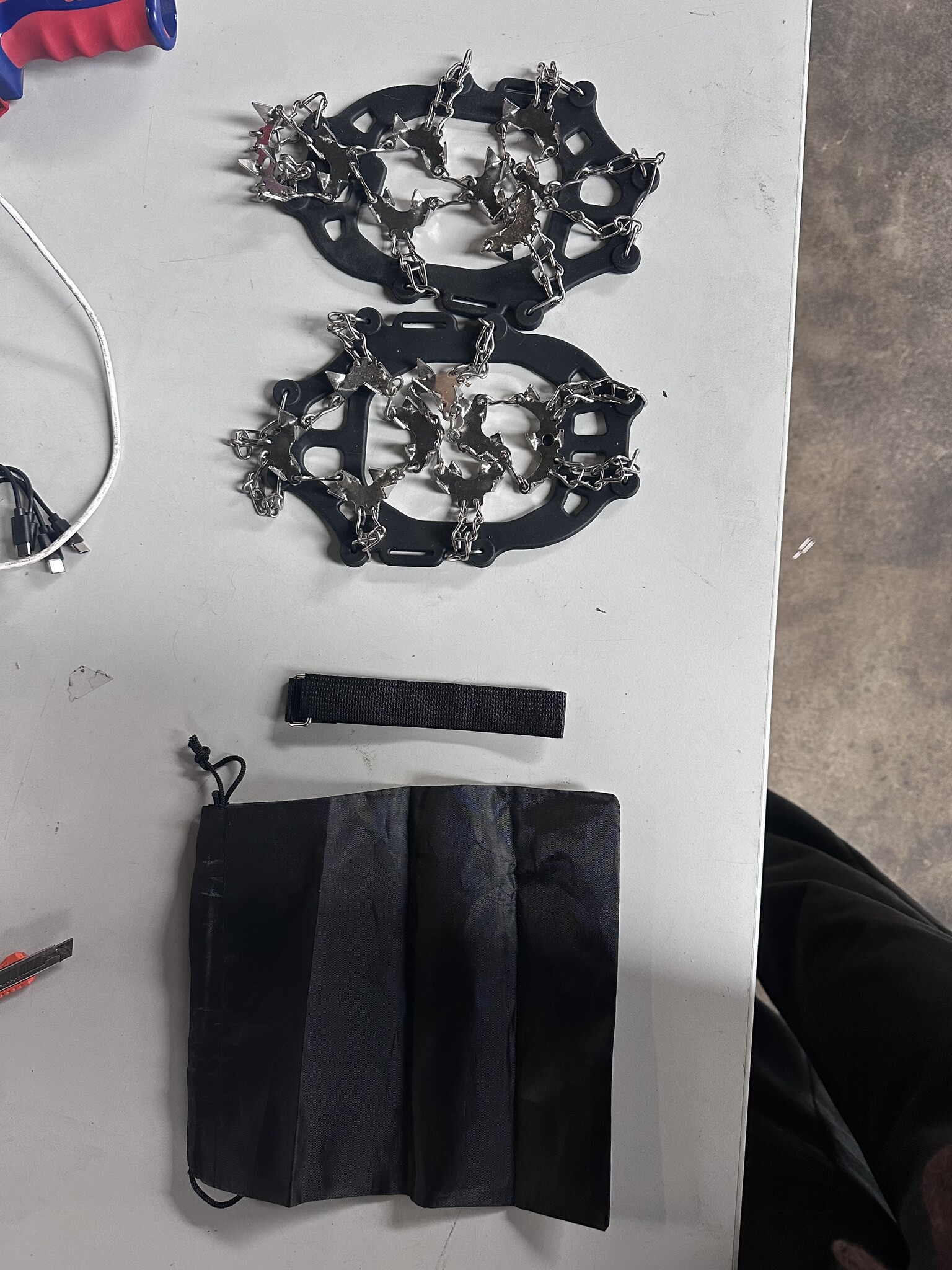 Antislip Stijgijzers PICKBEAU - 32 Spikes - Maat L - Zwart