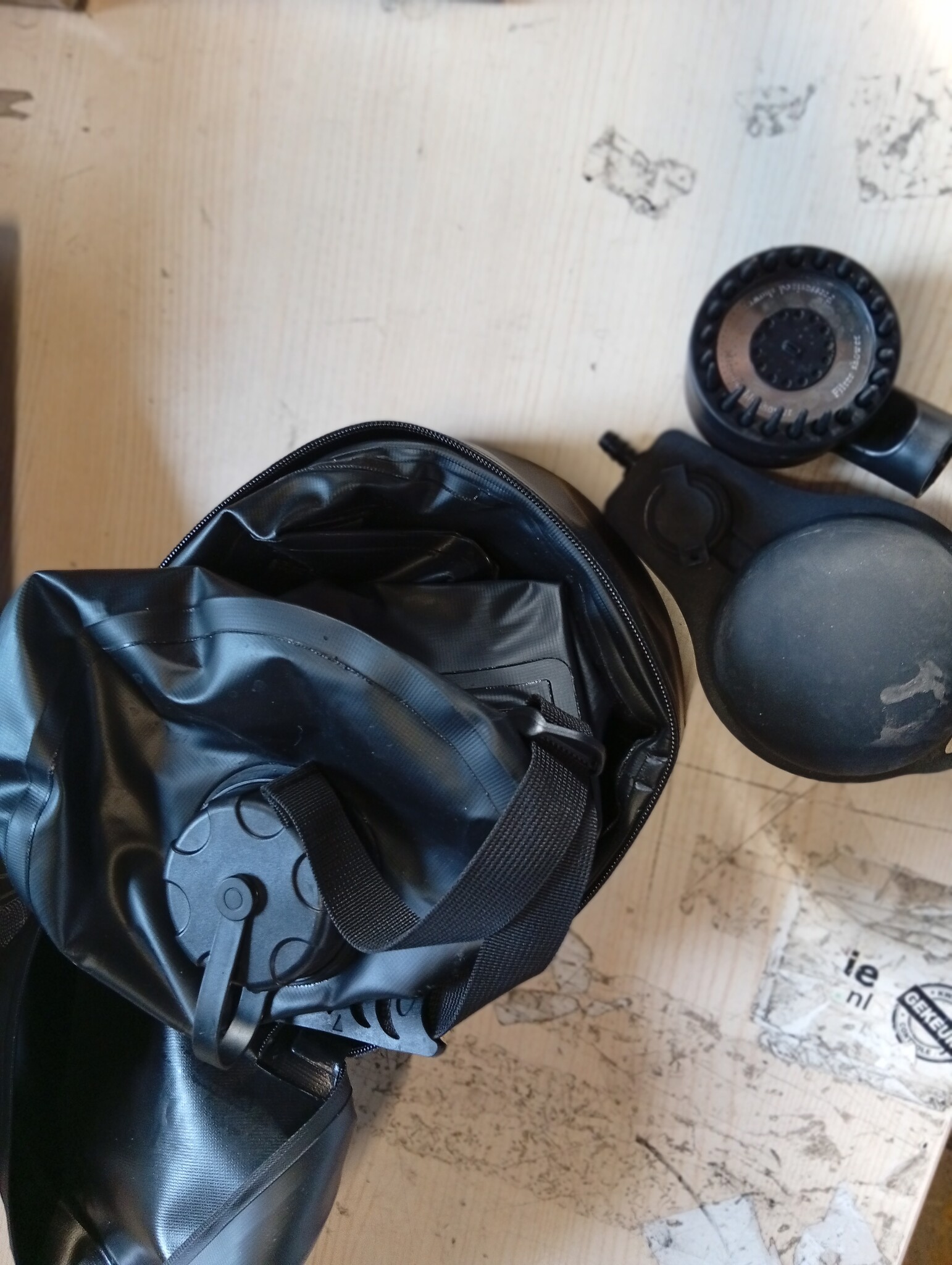 20 l campingdouche met voetpomp, draagbare zonnedouche met praktisch mondstuk voor kamperen, wandelen en strand