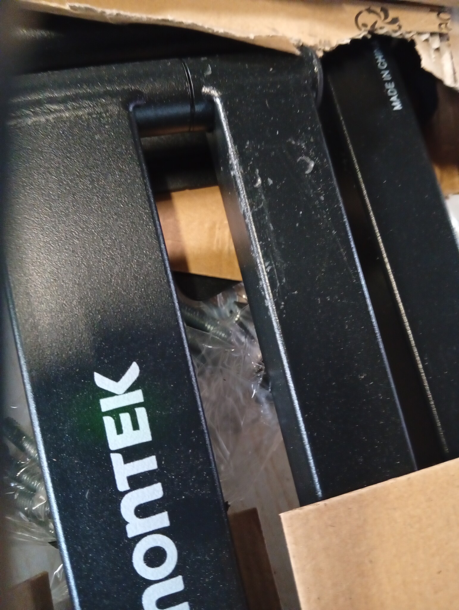 monTEK TV Muurbeugel met 946 mm Extra Lange Arm voor 23-65 inch LCD/LED/OLED TV tot 35 kg, Kantelbaar en 180° Draaibaar, Hoek TV Beugel Ruimtebesparend Ontwerp, Max. VESA 600 x 400 mm - Maat 23"-65"/946 mm Langarm