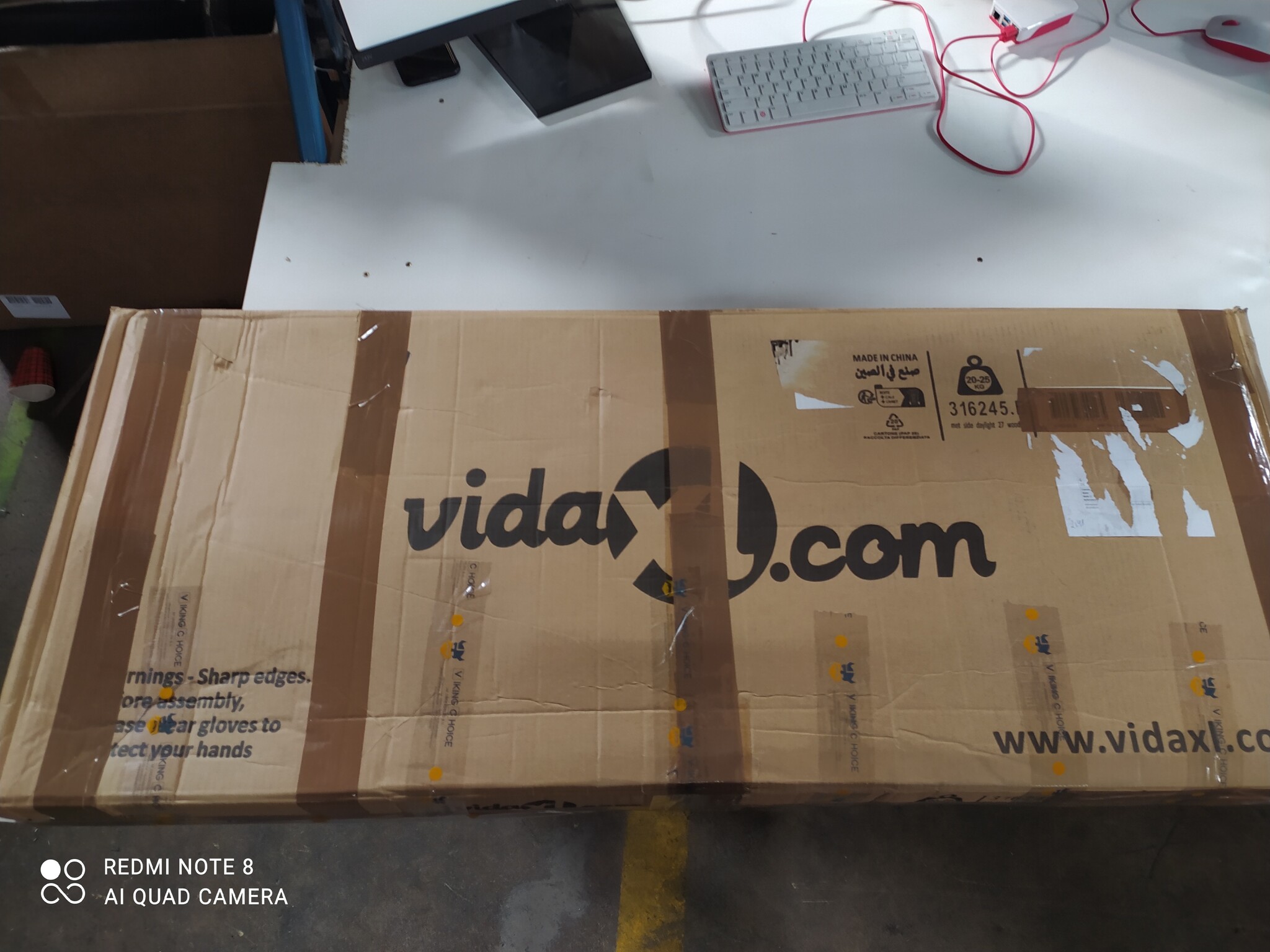 vidaXL Tuinschuur met dak Wit 59,5 x 56 x 176,5 cm Massief Vurenhout