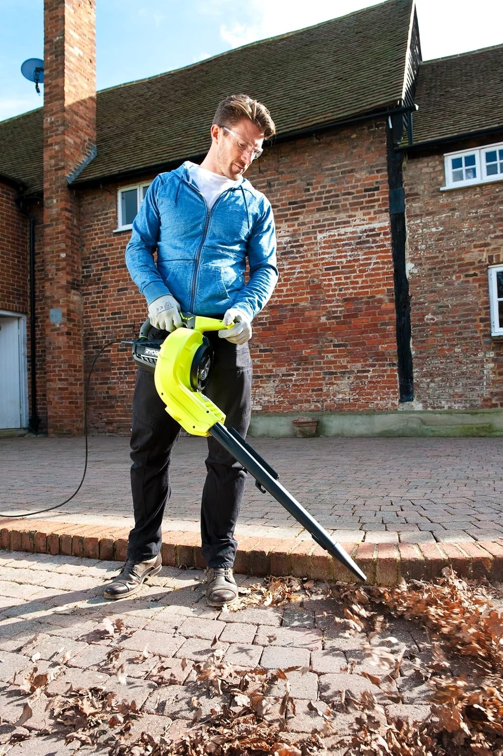 RYOBI RBV3000CESV Elektrische bladzuiger, 3000 W, luchthoeveelheid 16 m³/min, luchtsnelheid 375 km/u, opvangzakgrootte 45 l, bladverliezende hakverhouding 16:1