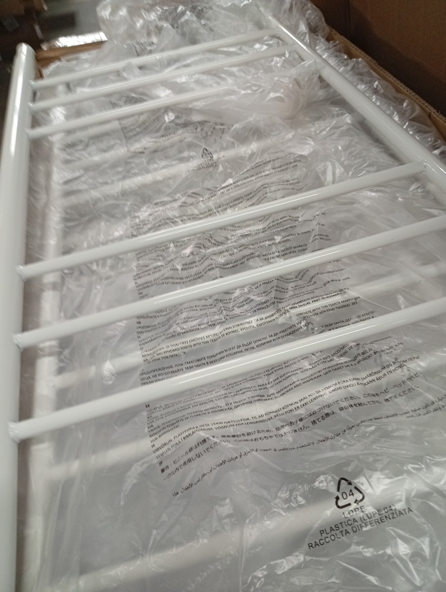 vidaXL Slaapbankframe uittrekbaar metaal wit 90x200 cm