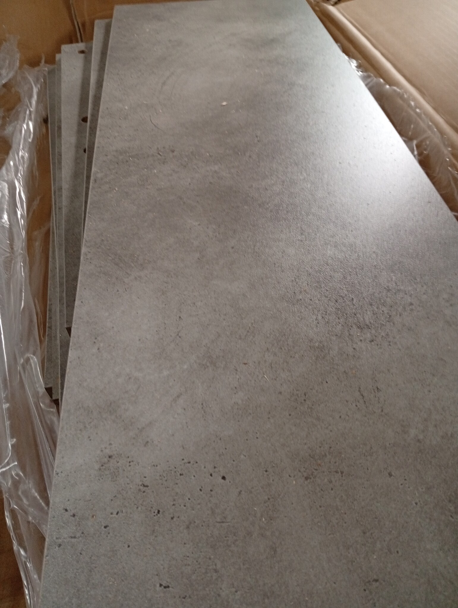 Badkamerkast Spaanplaat Betongrijs 30x30x179 cm - 54% Korting!