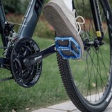 GEWAGE Bicycle Pedals for Road Bike/Mountain Bike, 3 Bearings, CNC Machined, 9/16 inch, Flat Pedals, with Detachable Non-Slip Pins