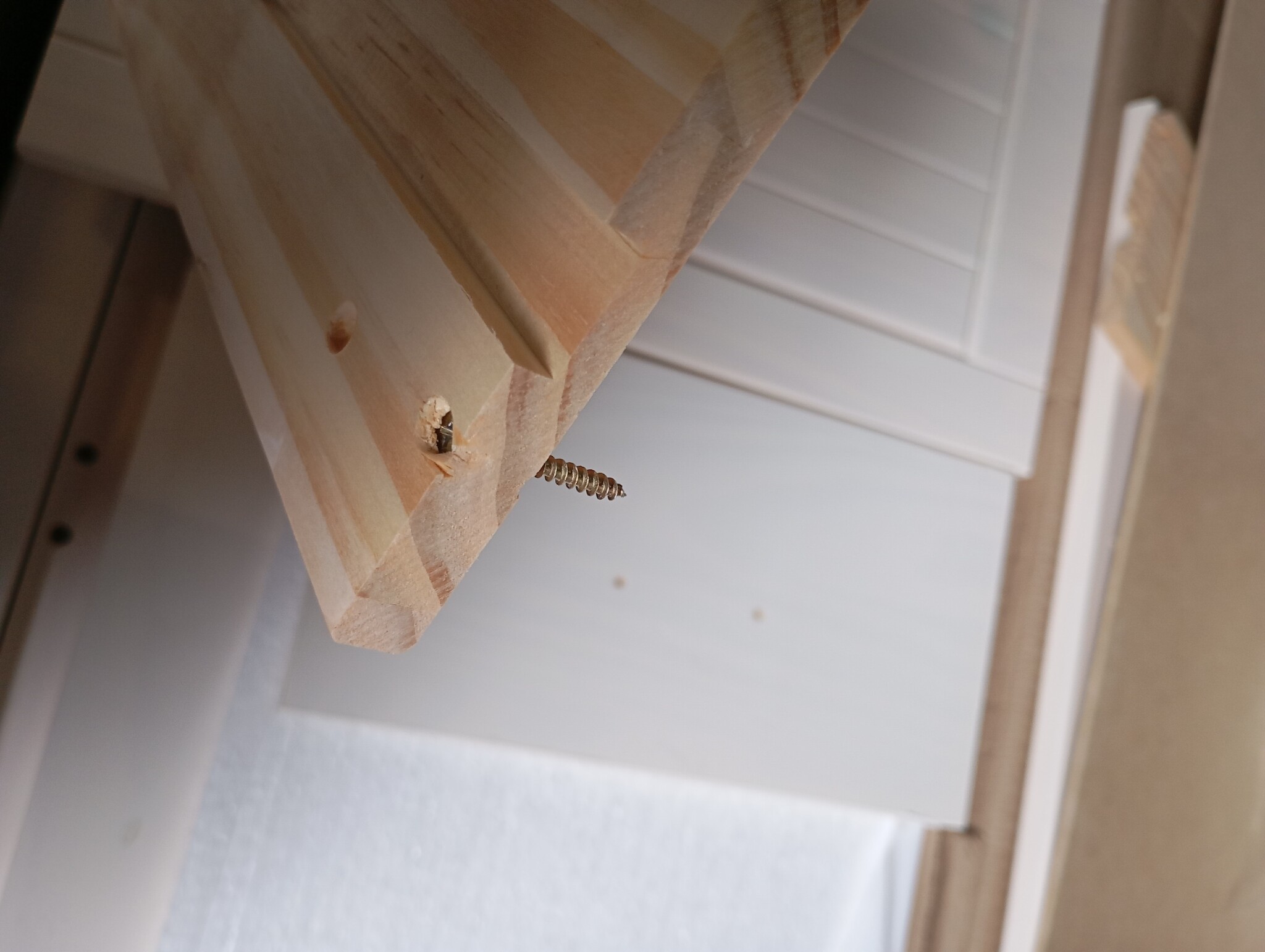 Hoge Kast BODO Grenenhout Wit/Bruin - 60% Korting!