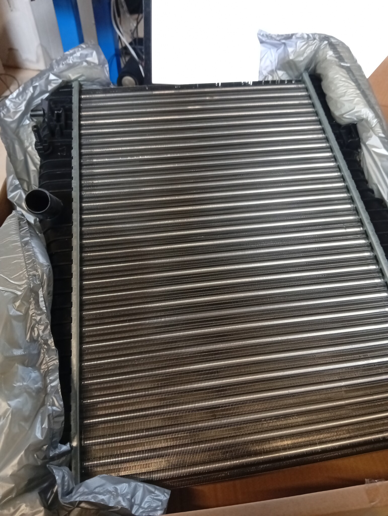 Radiateur waterkoeler geschikt voor Ford B-Max, Fiesta, Ecosport, KA+, Tourneo Courier, Transit Courier 1.4L-1.6L (2008-heden) - 59% Korting