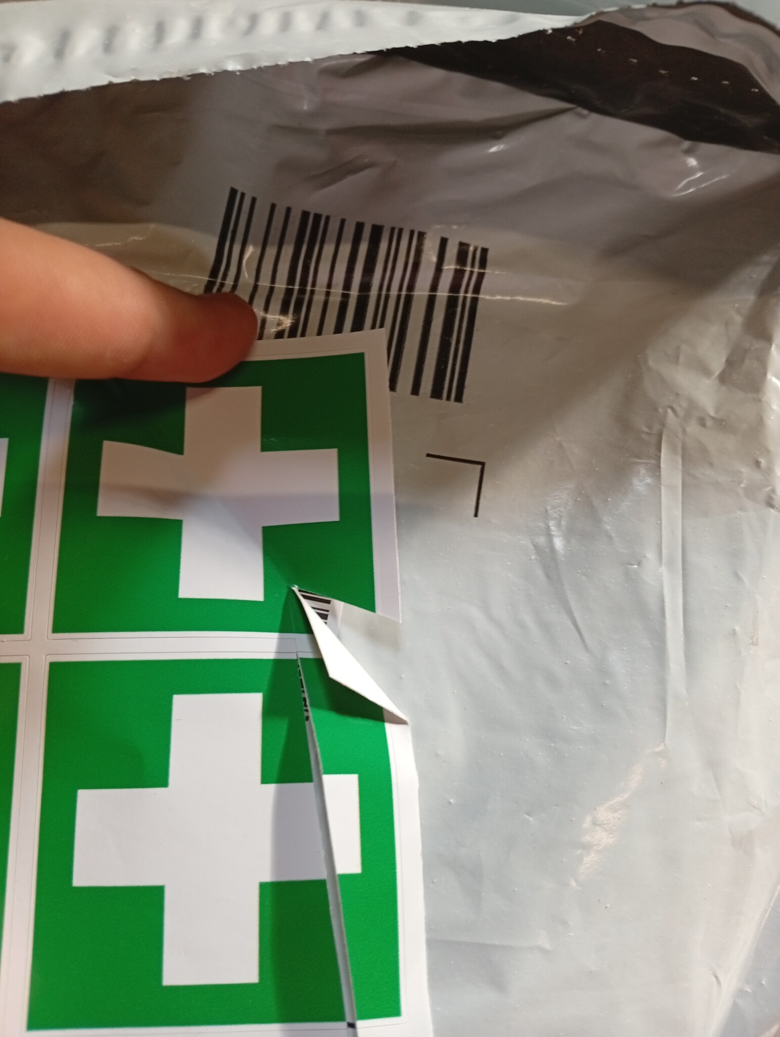 E003 EHBO-stickers 6 stuks DIN EN ISO 7010 / ASR A1,3-5 cm