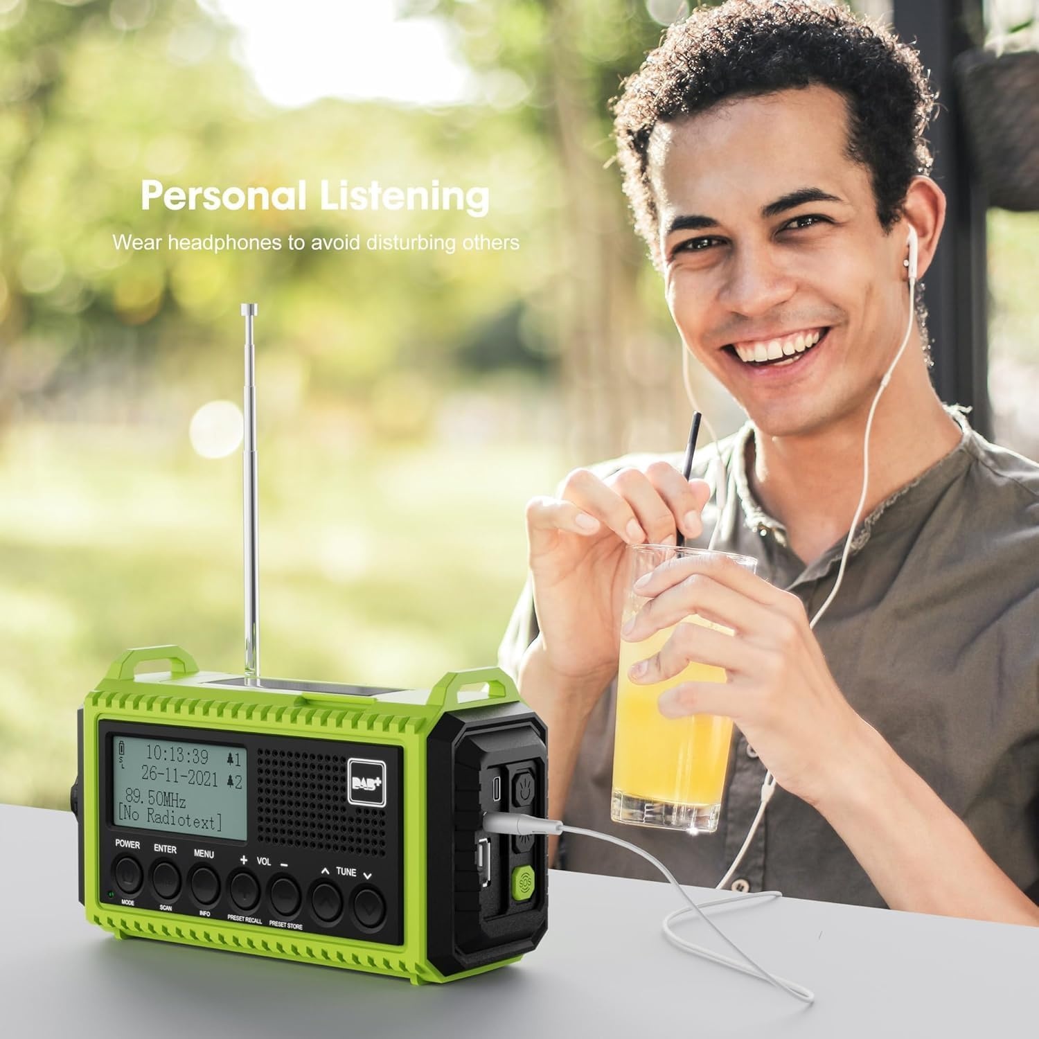 Crankradio DAB/FM met Batterij 5000mAh, Draagbare Zonne-radio met LED-zaklamp en Leeslampje, DAB+ Bouwplaatsradio IPX4, Noodradio en SOS-alarm Geschikt voor Wandelen, Kamperen, Buiten (Groene DAB)