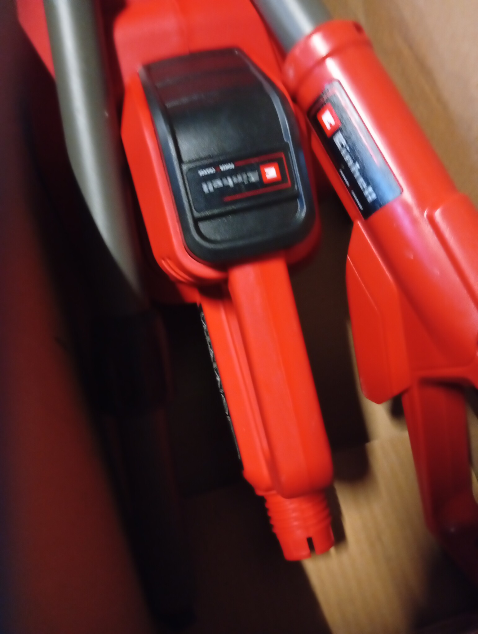 Einhell Accu-Grondfrees GE-CR 18/20 Li E-Solo - 20 cm werkbreedte - Zwart