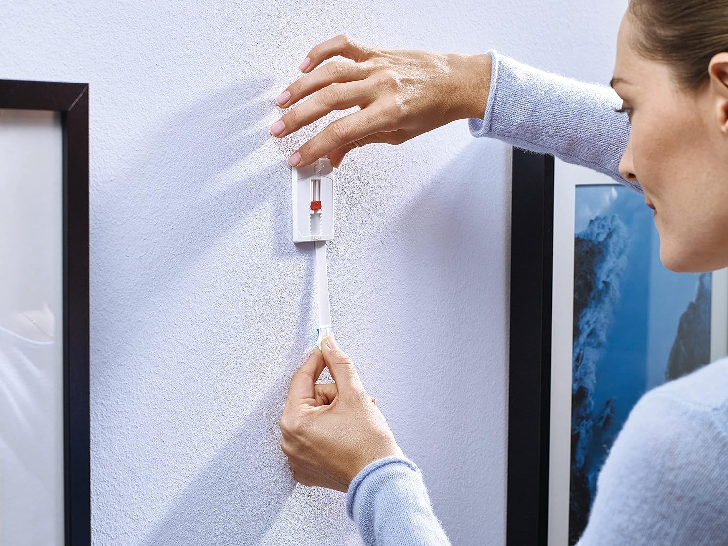 tesa Lijmspijkers Behang en Pleisterwerk - Verstelbaar - 2 kg - 2 Spijkers - Maat 2x 2,0kg