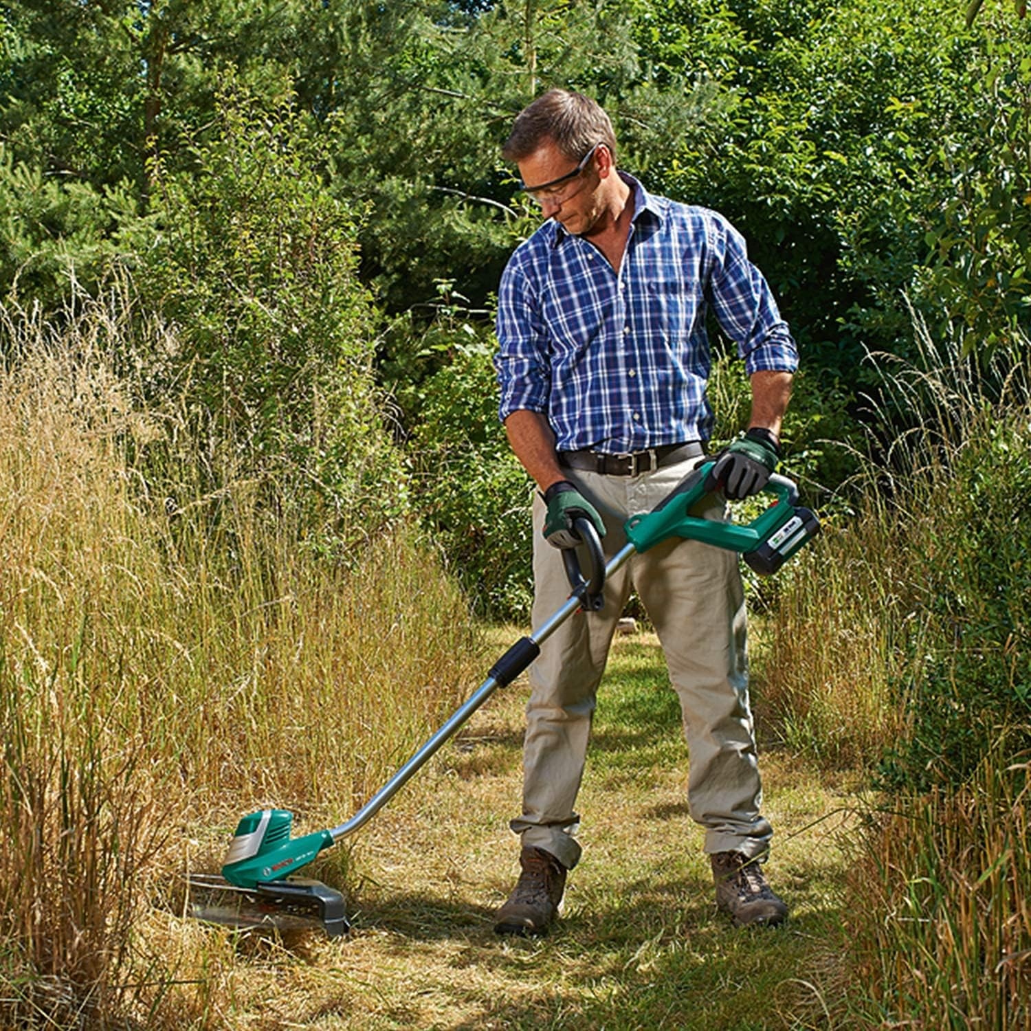 Bosch Home and Garden GrassCut 36 Accu-grastrimmer, oplader, draadspoel, karton, 36 V, 2,0 Ah, 30 cm maaicirkeldiameter zonder accu, Groen - Maat 36V | Zonder accu