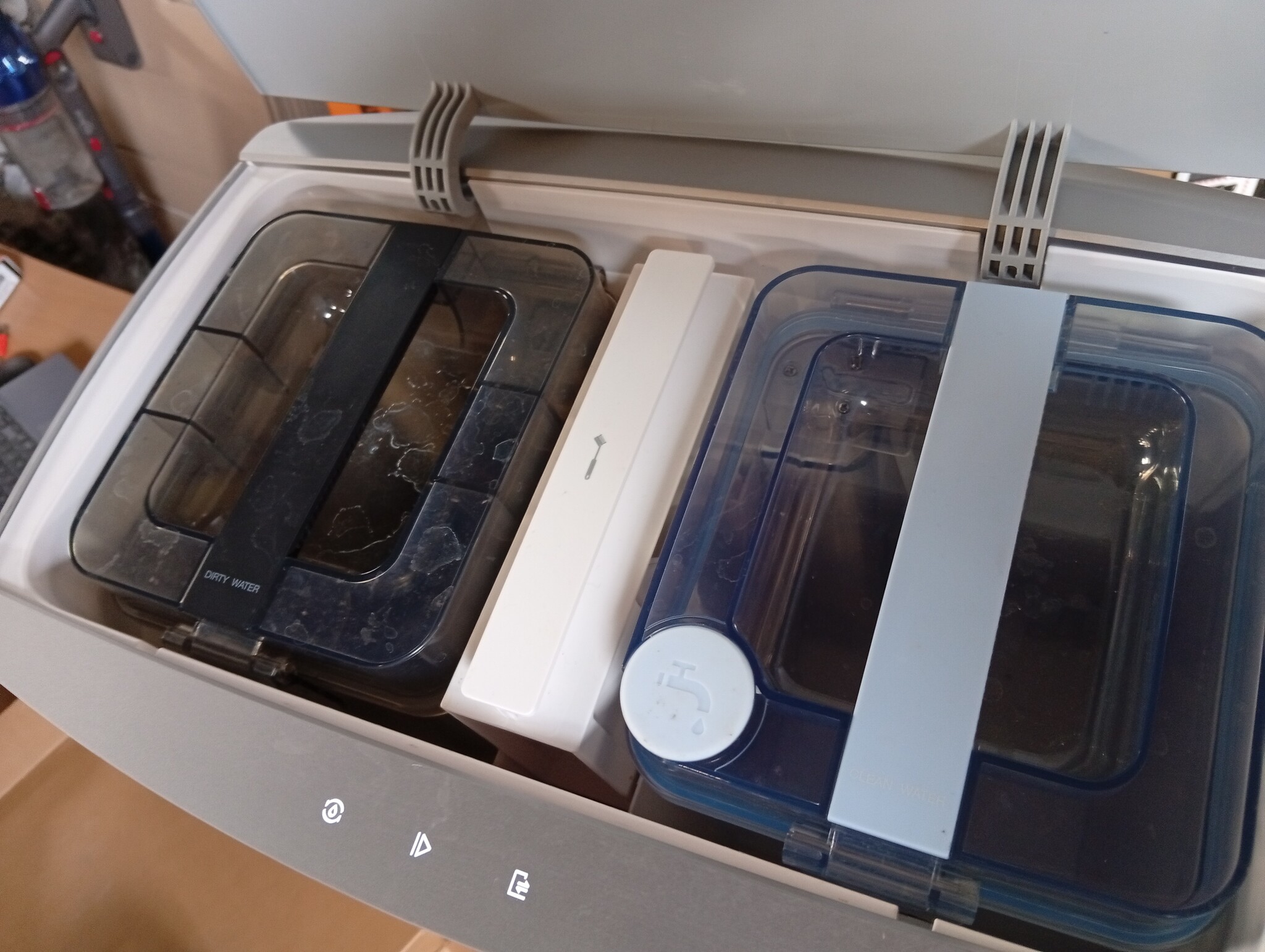 ECOVACS Deebot X1 e Omni robotstofzuiger met multifunctioneel reinigingsstation, 260 min, 400 m², 3D-kaarten, AIVI 3.0 vermijding van obstakels, spraakassistent Yiko