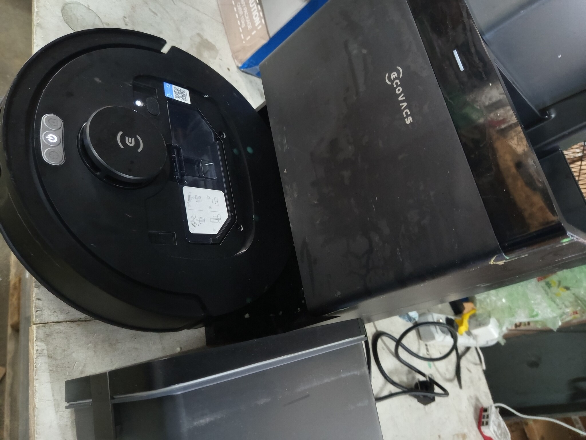 ECOVACS DEEBOT T30C OMNI Robotstofzuiger en Dweilrobot, 20.000 Pa, ZeroTangle 3.0, TruEdge 2.0, TrueMapping 2.0, Alles-in-één OMNI-station, Automatisch zelfreinigingssysteem, Zwart