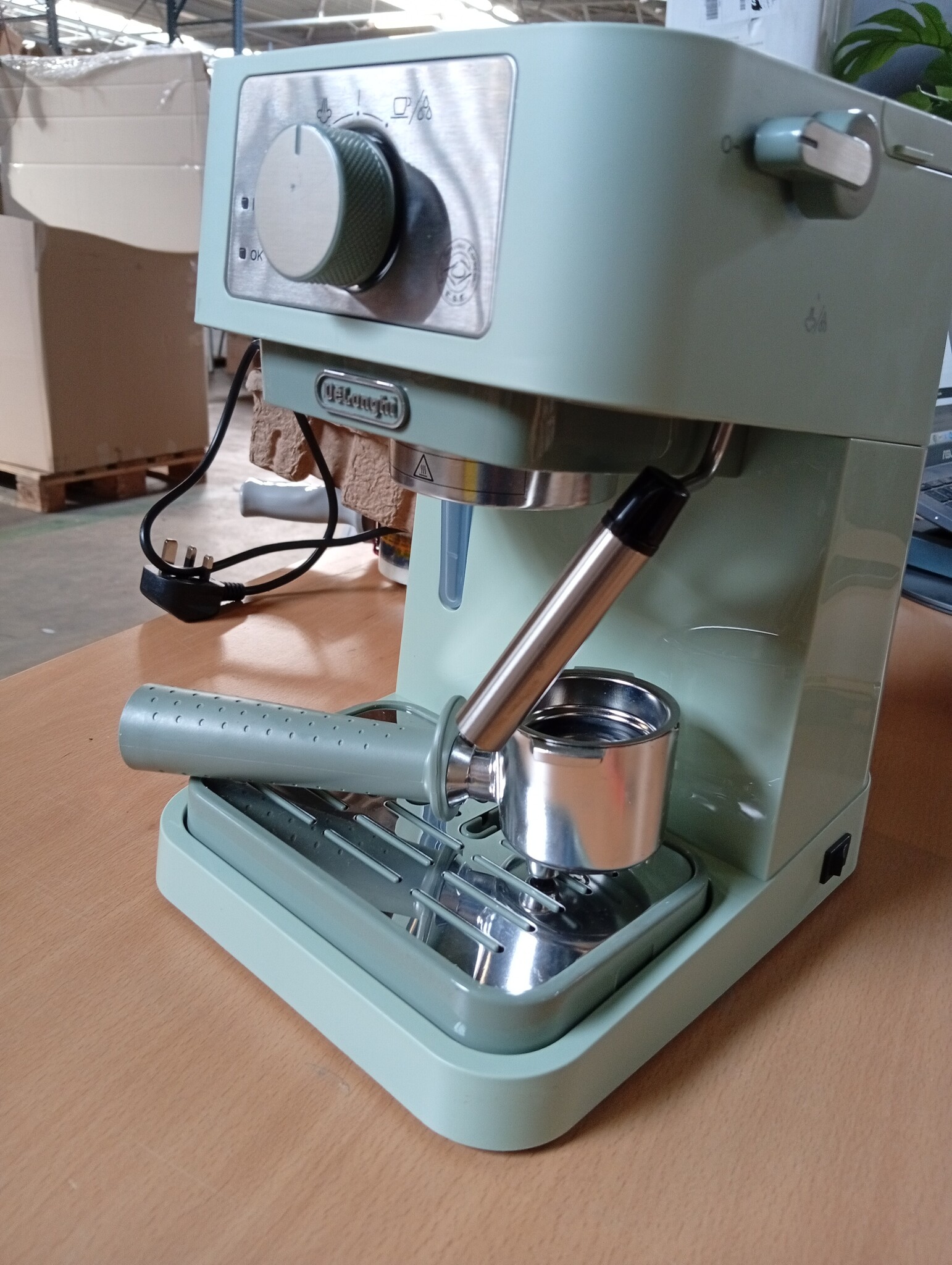 De'Longhi Stilosa Espressomachine - 15 Bar - Handmatige Melkopschuimer - Groen