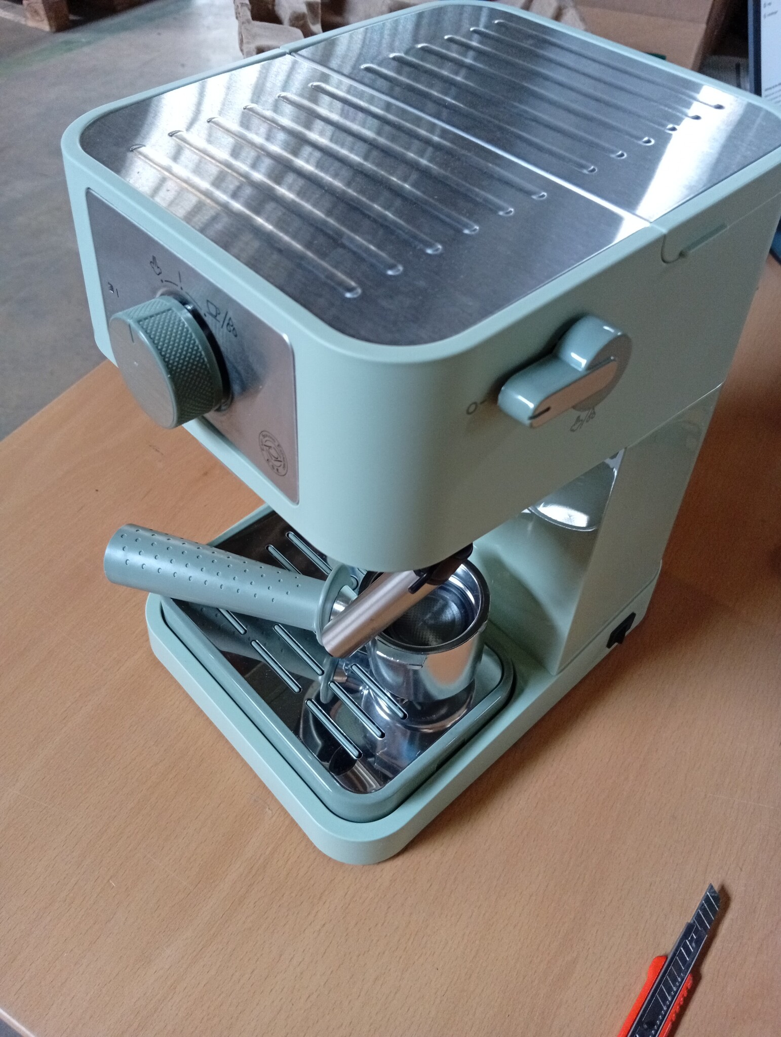 De'Longhi Stilosa Espressomachine - 15 Bar - Handmatige Melkopschuimer - Groen