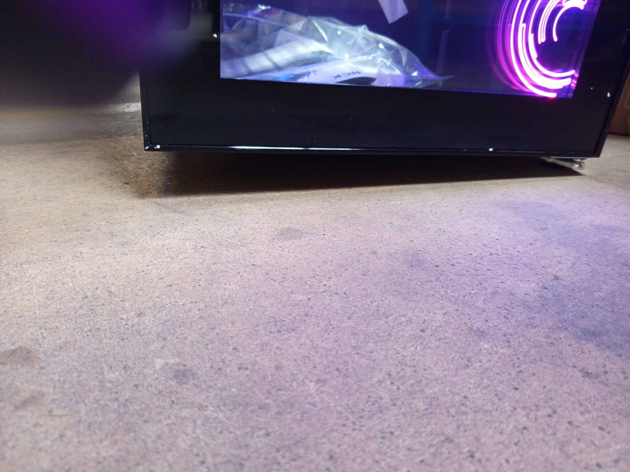 HCK 48L Cyberpunk Bierkoelkast met Moderne RGB Verlichting, Mini Koelkast met Glazen Deur, Dranken Koelkast Gaming Koelkasten, 0-15°C Regeling, voor Slaapkamers, Gaming Room, Feesten, Zwart - Maat Cyberpunk 48L