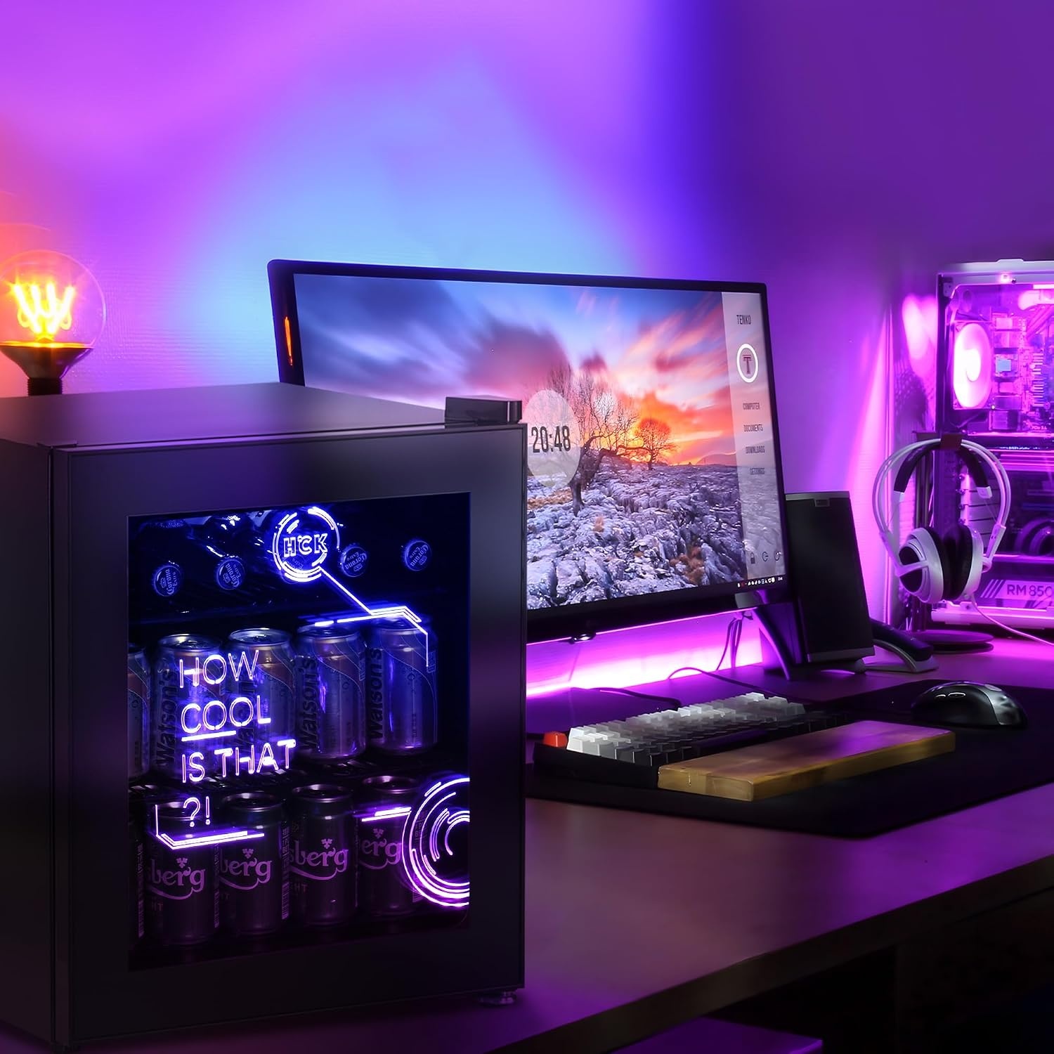 HCK 48L Cyberpunk Bierkoelkast met Moderne RGB Verlichting, Mini Koelkast met Glazen Deur, Dranken Koelkast Gaming Koelkasten, 0-15°C Regeling, voor Slaapkamers, Gaming Room, Feesten, Zwart - Maat Cyberpunk 48L