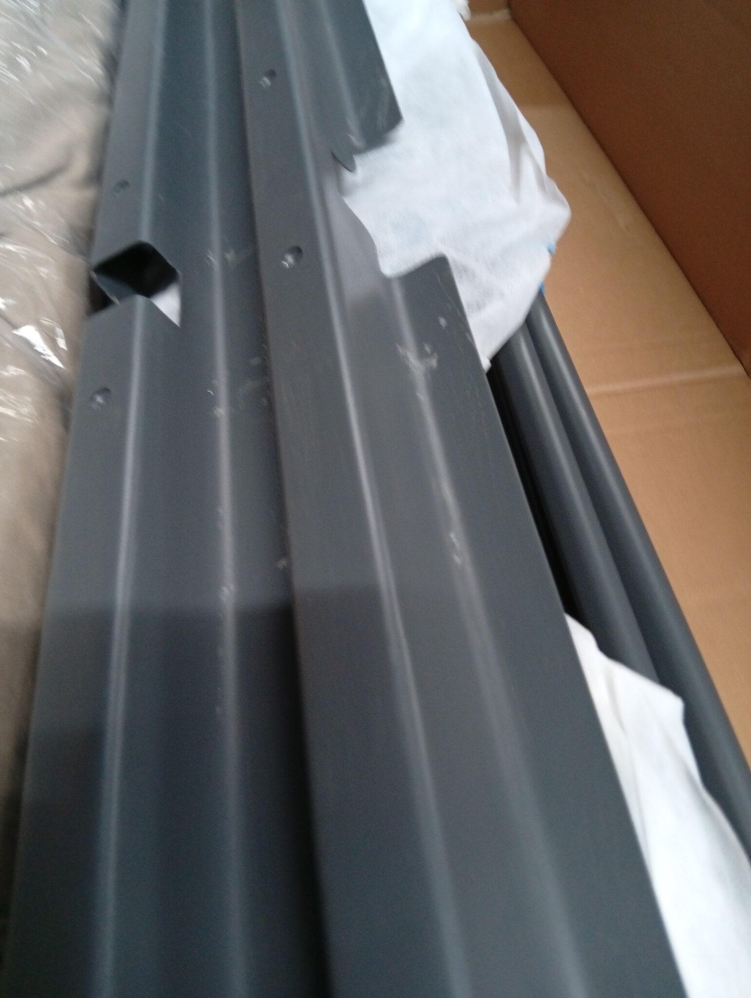 Bruine parasol met stalen paal, 54% korting