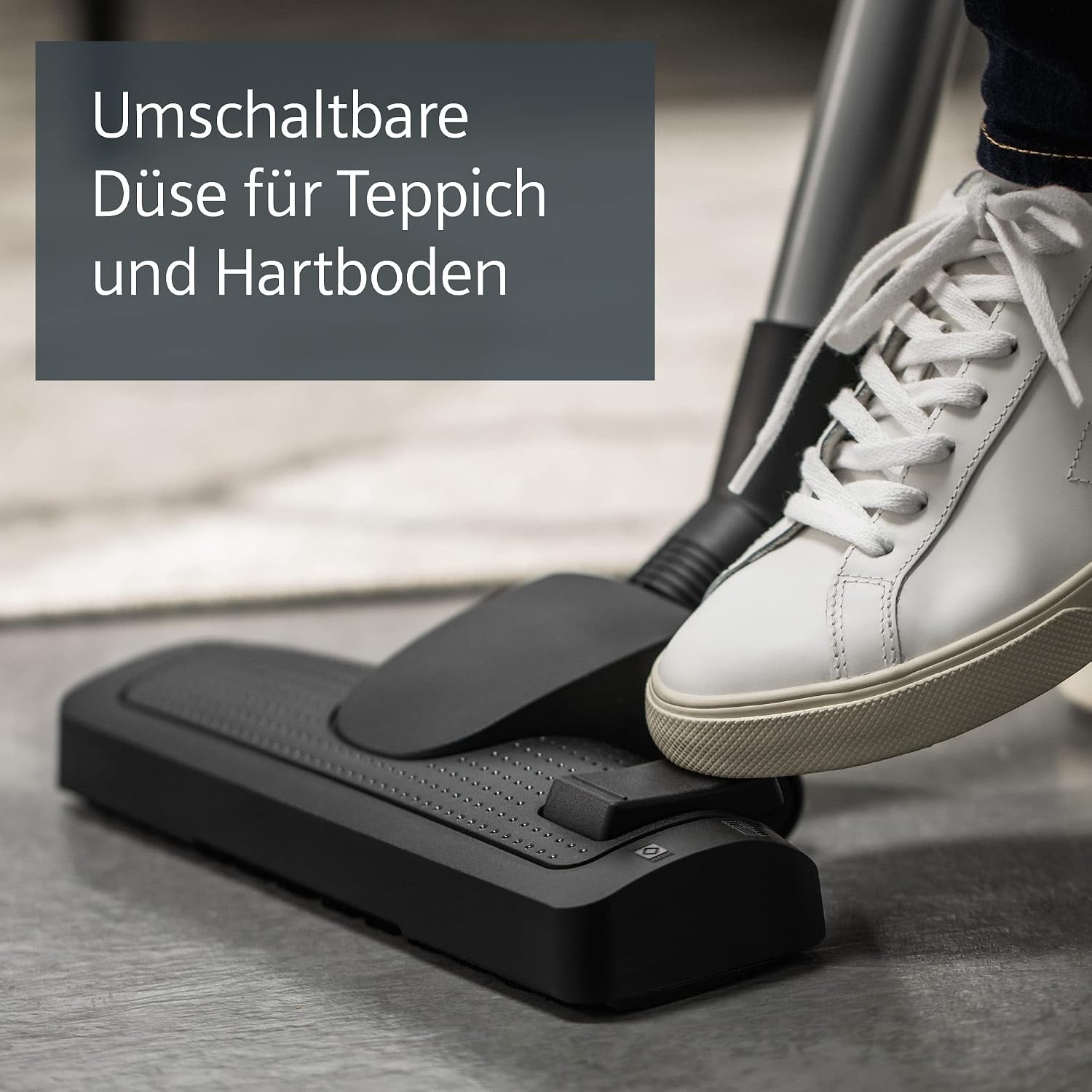 Siemens Synchropower VS06B1110 Stofzuiger met zak, hygiënefilter, vloerzuigmond voor harde vloeren en tapijt, sterke zuigkracht, lange kabel, spleetzuigmond, 700 W, blauw