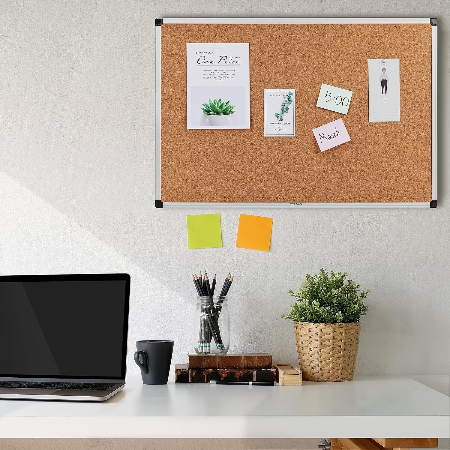 Amazon Basics Prikbord van kurk met aluminium frame 90 x 60 cm zilver
