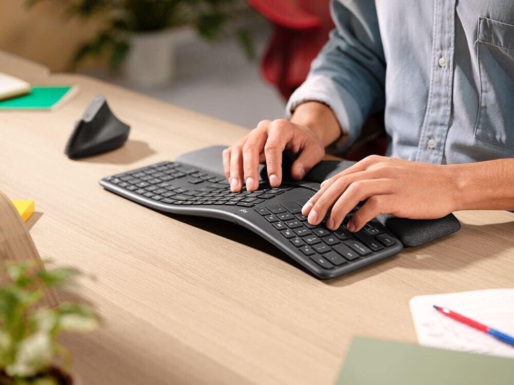Logitech ERGO K860 Ergonomisch Toetsenbord - QWERTZ - Zwart - 34% Korting