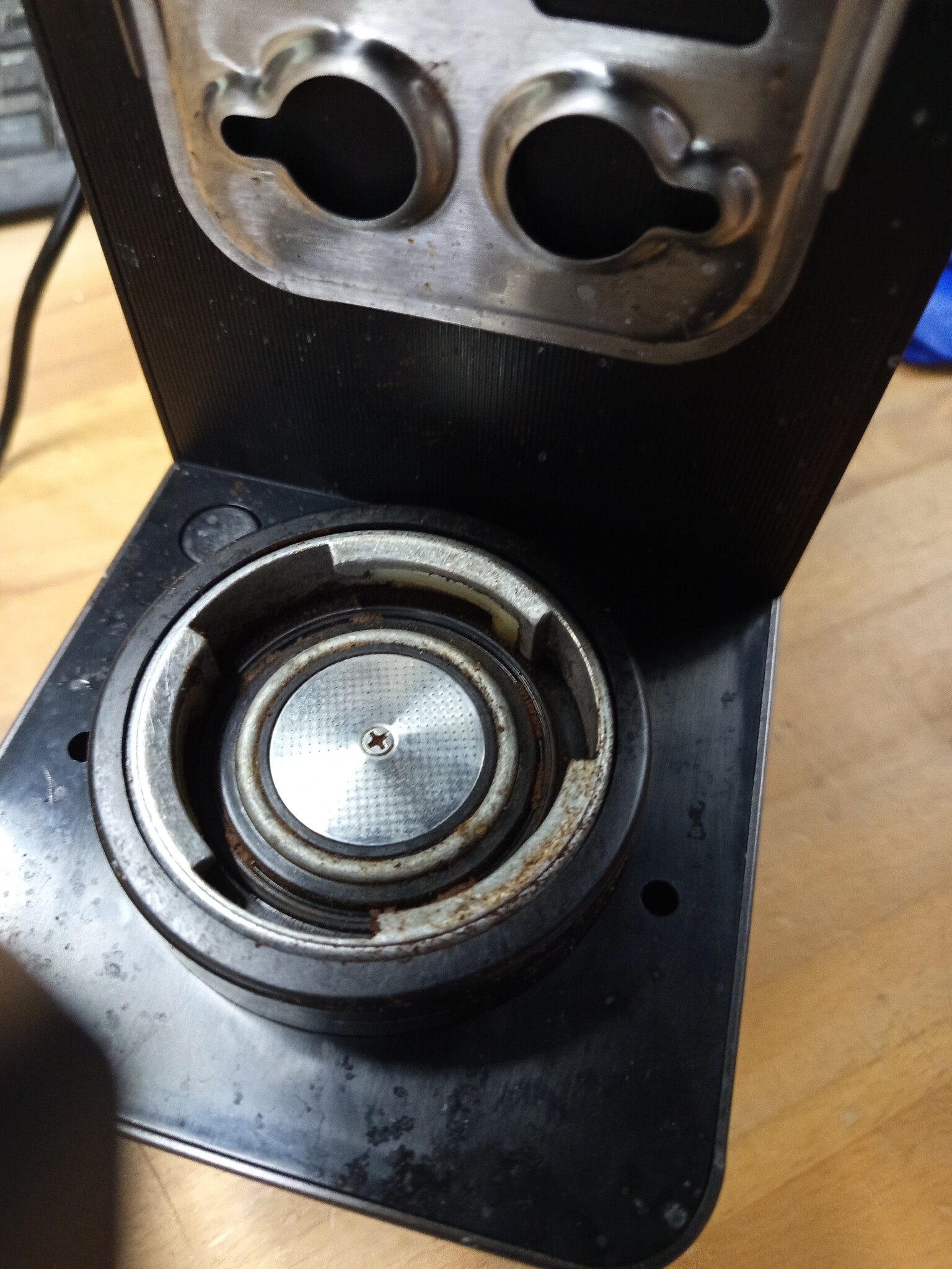 Grundig Espressomachine KSM 5330 - 1628W - 15 Bar - Met Melkreservoir - 54% Korting