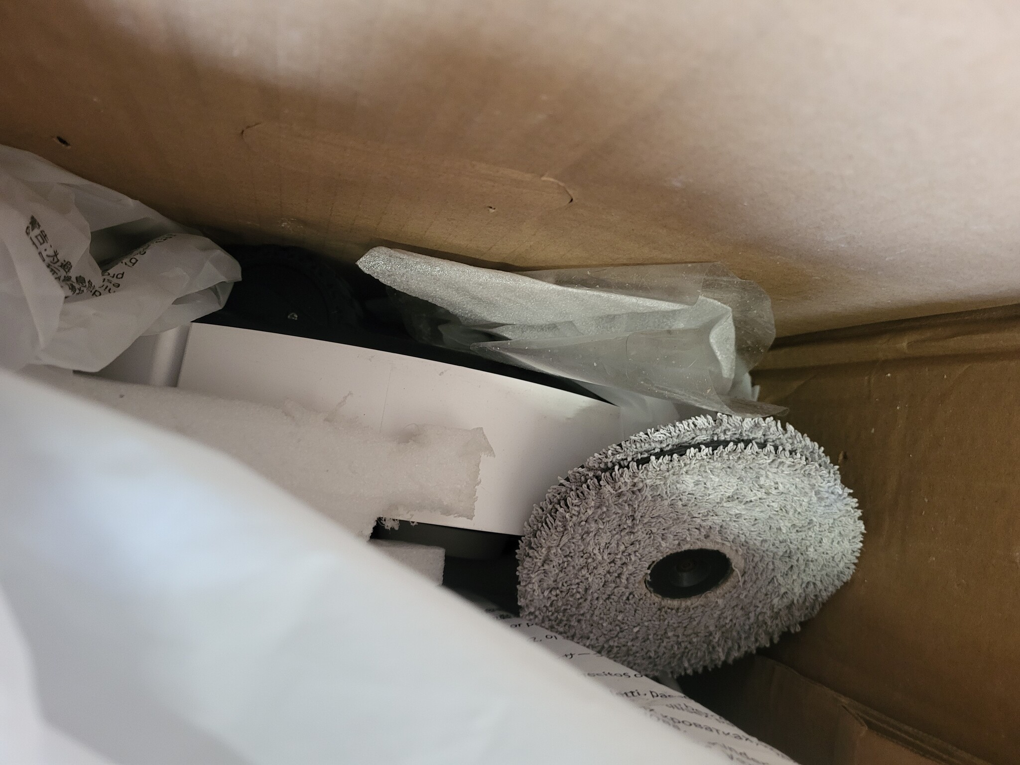 DREAME L40 Ultra Robotstofzuiger met afneembare en optilbare dweil,uitschuifbare en optilbare zijborstel,11.000Pa zuigkracht,65℃ dweil en wasbord zelfreinigend,automatisch legen,automatisch bijvullen