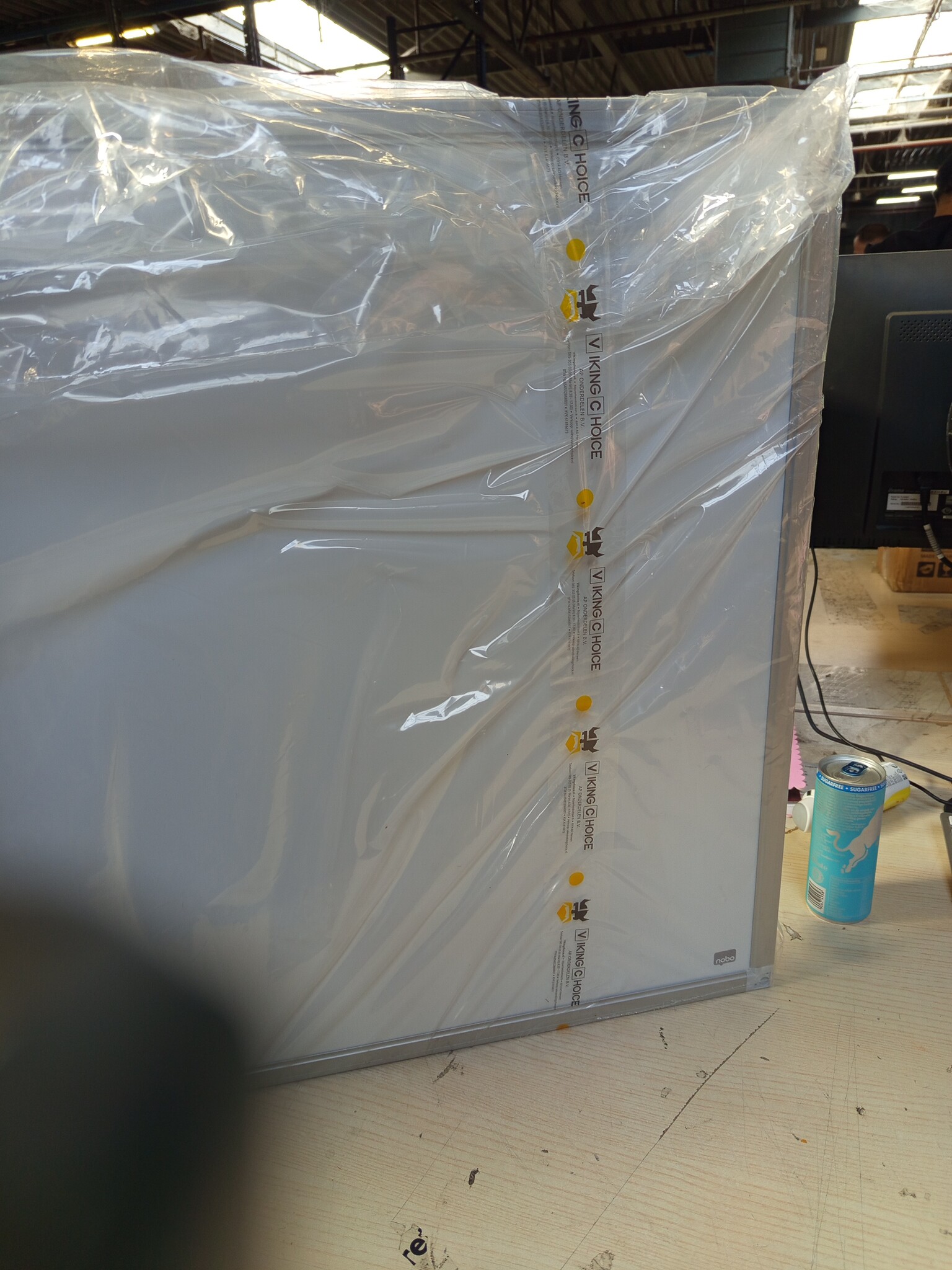 Nobo Basic whiteboard, magnetisch, droog afwasbaar, memobord en magnetische tekenborden, zilveren aluminium frame, 900 x 600 mm, exclusief Amazon - Maat 90B x 60H cm