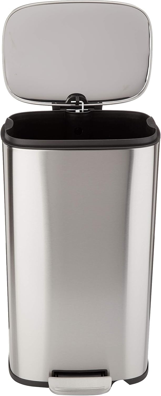 Amazon Basics Keukenvuilnisbak, vierkant, met stalen balk als voetpedaal, soft-close-mechanisme, voor thuis en op kantoor, 30 liter, satijnen nikkel afwerking - Maat ['30 Liter']