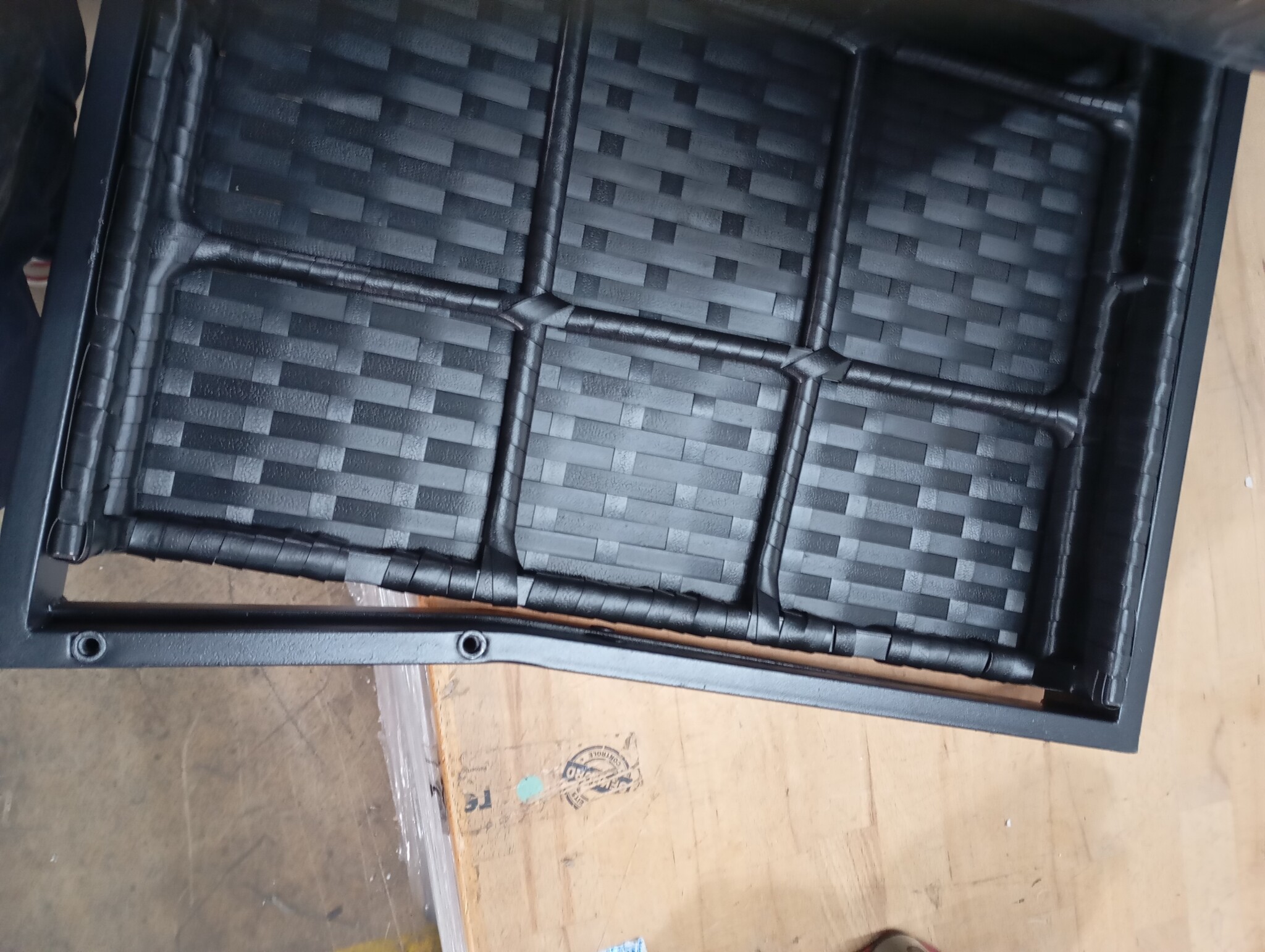 vidaXL Tuinstoel met kussen poly rattan zwart
