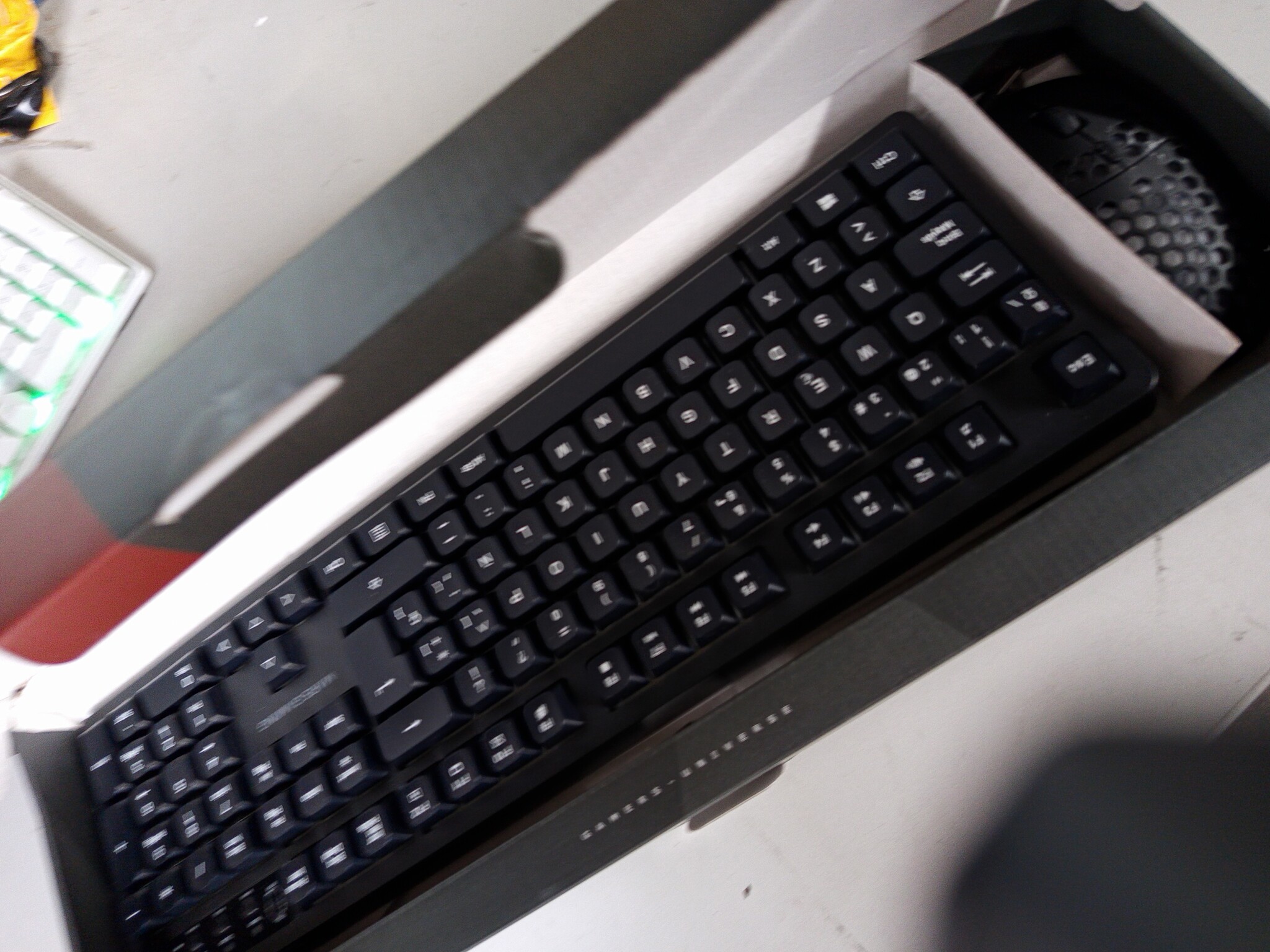 Draadloze Gaming Toetsenbord & Muis Set met RGB - Spaans QWERTY