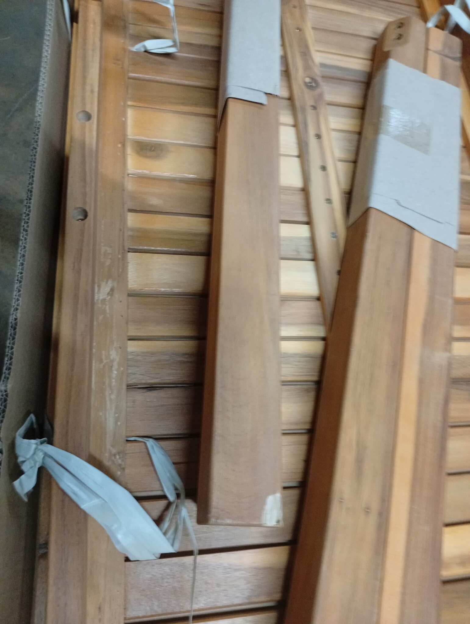 vidaXL Tuintafel 110x55x75 cm massief acaciahout