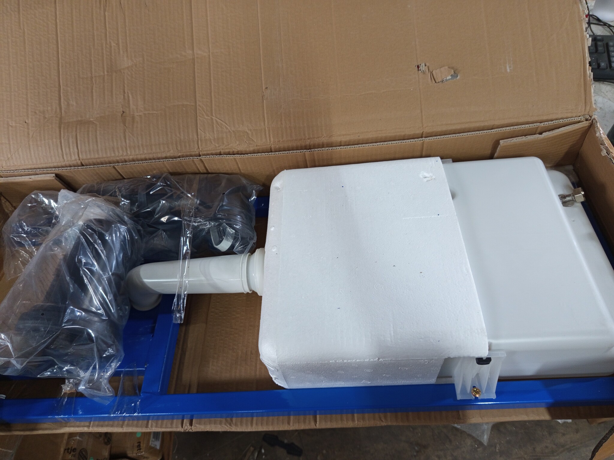 Inbouwreservoir Hangtoilet 11L - Waterbesparend & Geluidsisolerend