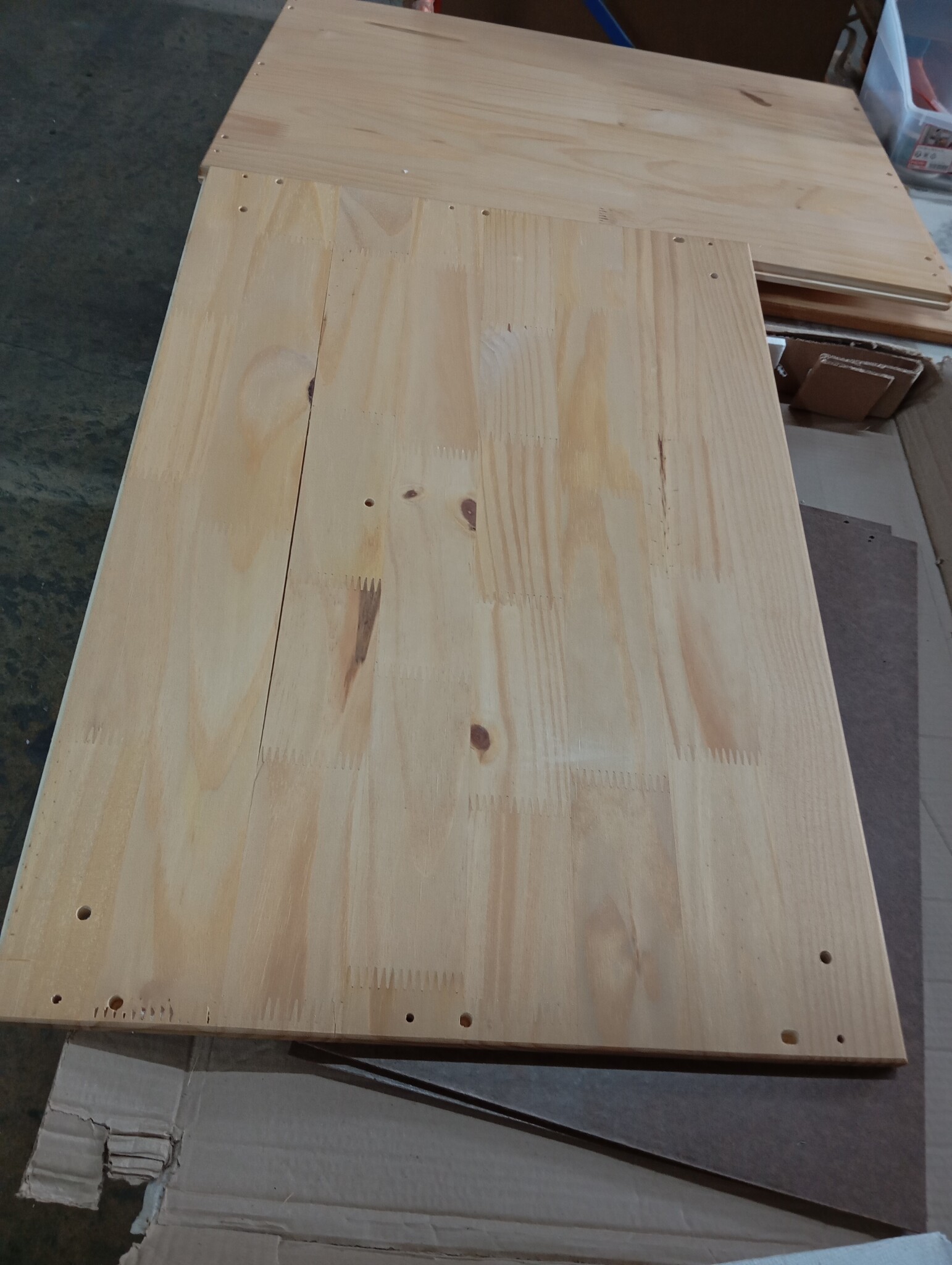 VidaXL OTTA Kledingkast Grenenhout - 76.5x53x172 cm - 60% Korting