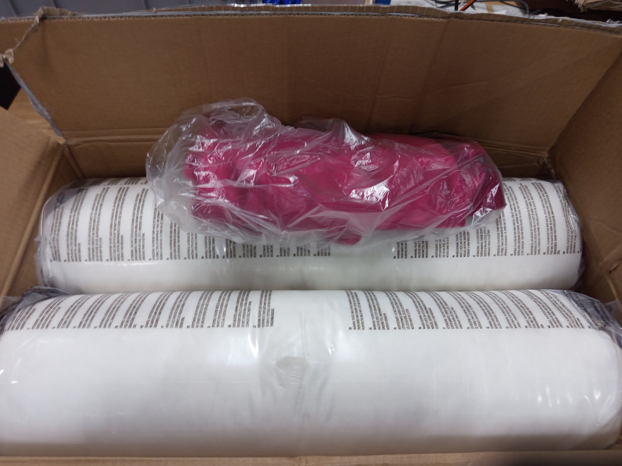 2 Wijnrode Sofa Kussens 50x50cm Cordstof - 55% Korting