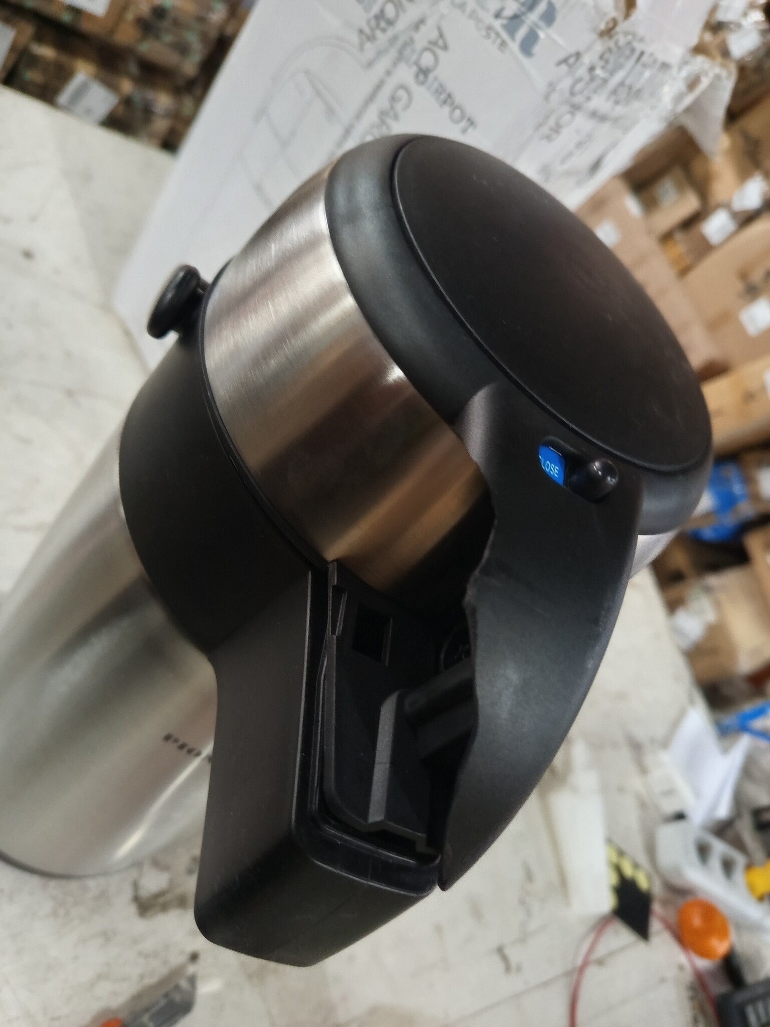 Pioneer Thermoskan met Pompfunctie - 5 Liter - Roestvrij Staal