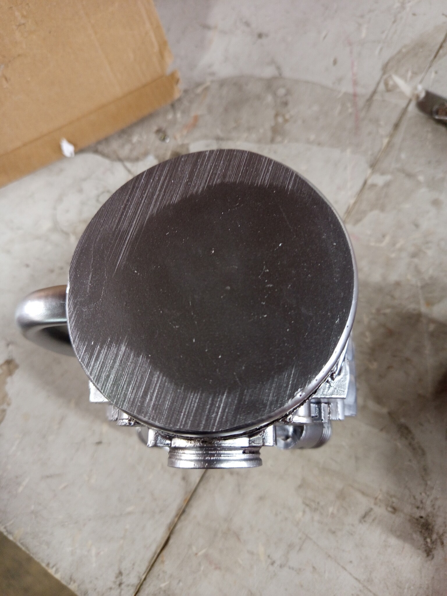 V8 Motor Koffiebeker 300ml - Zilver (50% Korting)