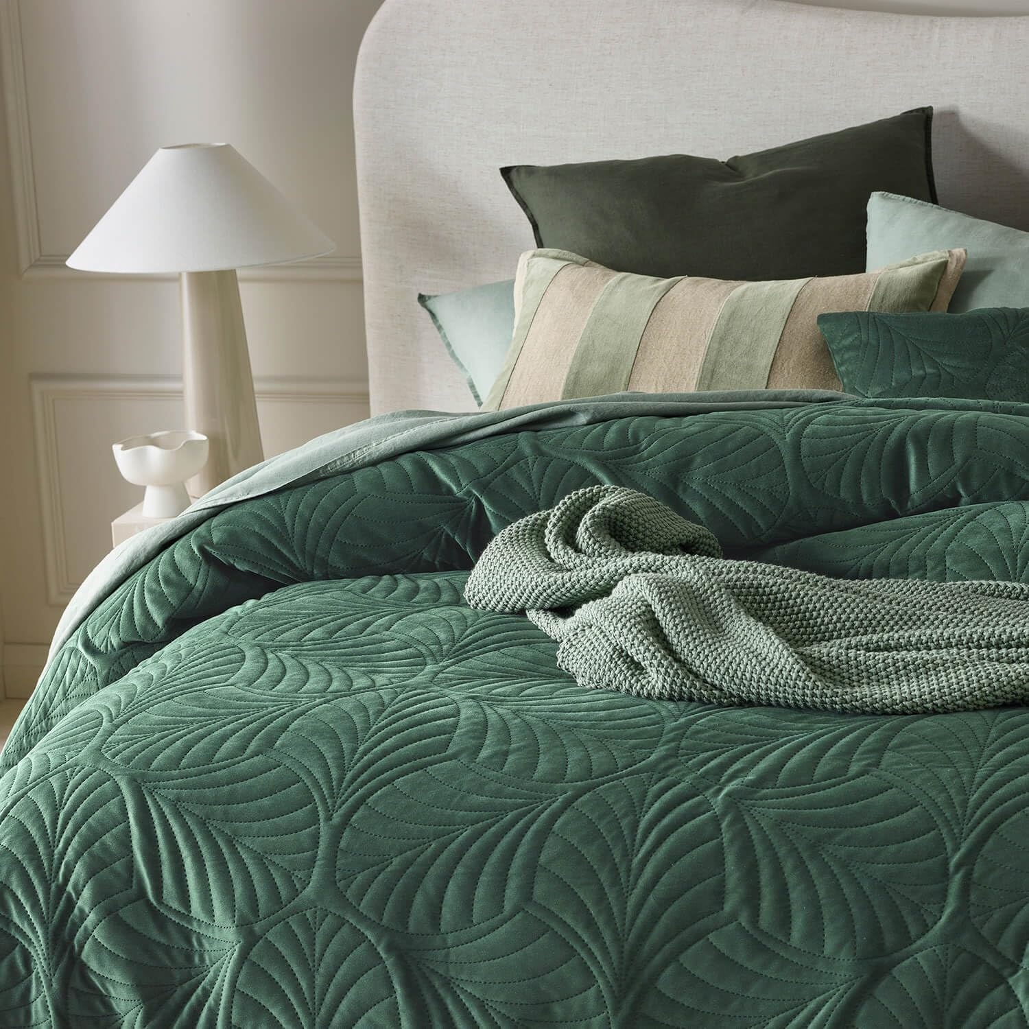 Velours Sprei Donkergroen 240x260 cm | Zijdezacht & Duurzaam | 33% Korting