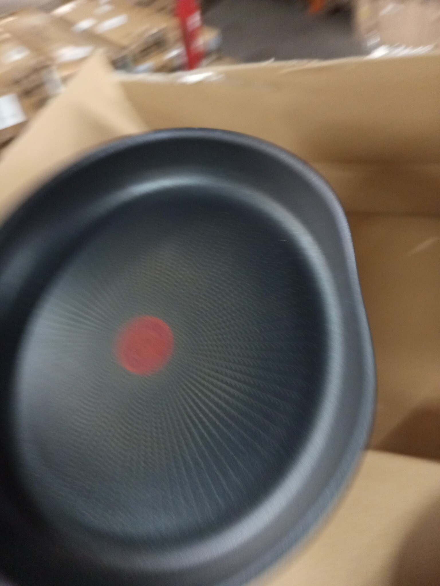 Lagostina Rigenera Antiaanbakpan met aluminium behuizing, Ø 32 cm, inductiepan voor gas en oven, thermosignaal kookindicator, krasbestendige coating, ergonomische handgreep - Maat Ø 32 cm