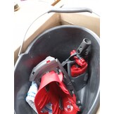 Vileda Revolution Box, vloerwassysteem met emmer en platte plaat, 2 doeken van microvezel, voor alle vloertypes, handvat 3 stuks, zwart/rood, 40 x 28,3 x 28,5 cm, 1,53 kg