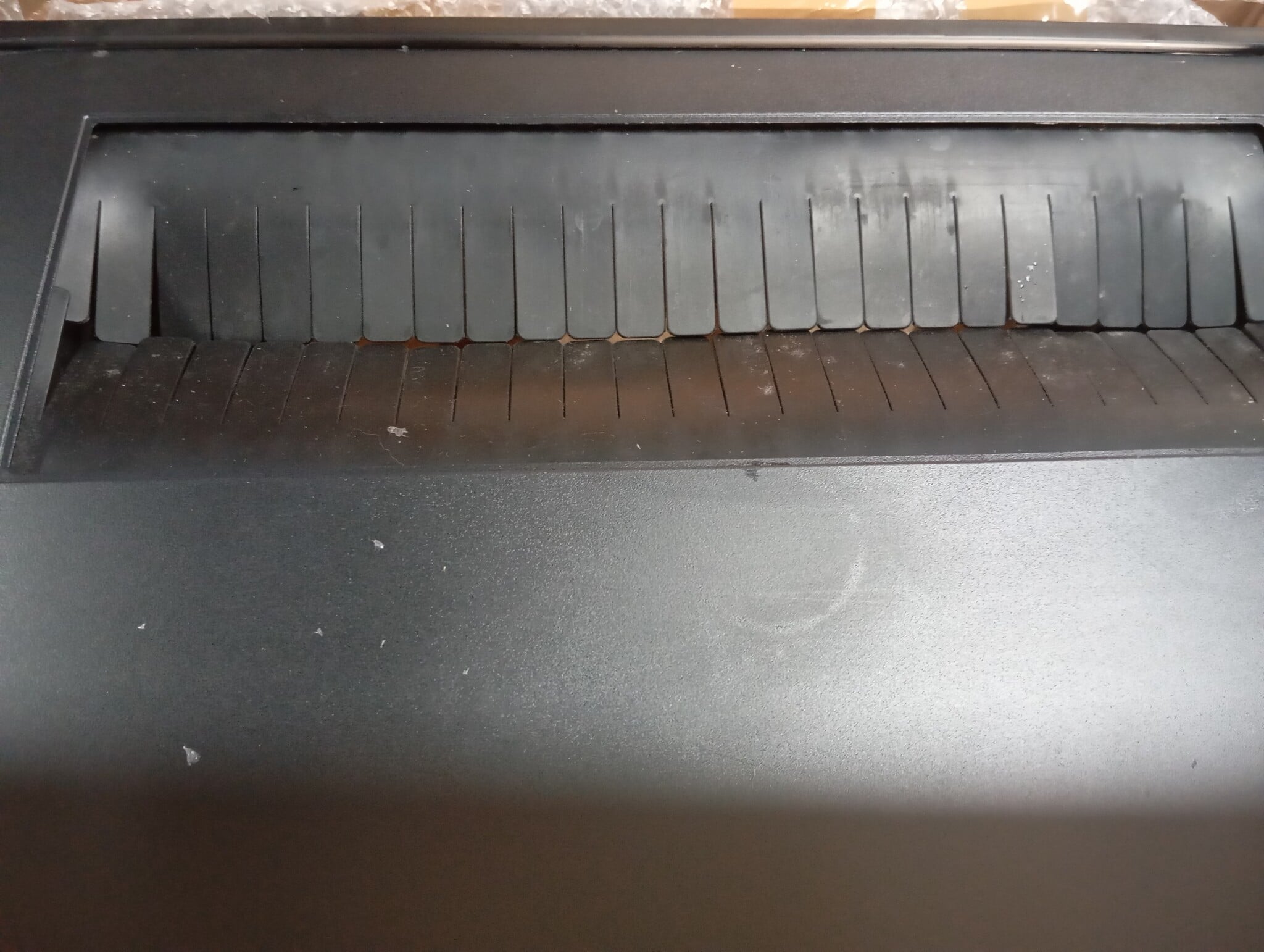 Compacte Wijnkoeler Bar Display voor 6 Rode Wijnen - 12-18°C - RVS Zwart met 55% Korting