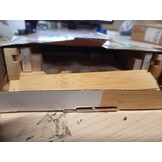 alpina Verstelbare Badplank - Badrek 50-92 x 18 x 4 cm - Bad Plank Bamboe met Boekensteun en Tablethouder - Incl. Bekerhouders - Badrekje voor Bad - Badkamer Accessoires
