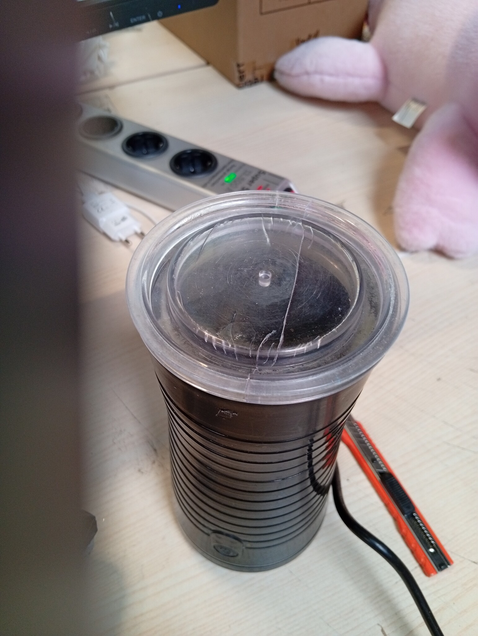 Morpilot 4 in 1 elektrische melkopschuimer, automatische warm- en koud schuimmachine en melkverwarmer voor latte, cappuccino, macchiatos, 240ml 400W