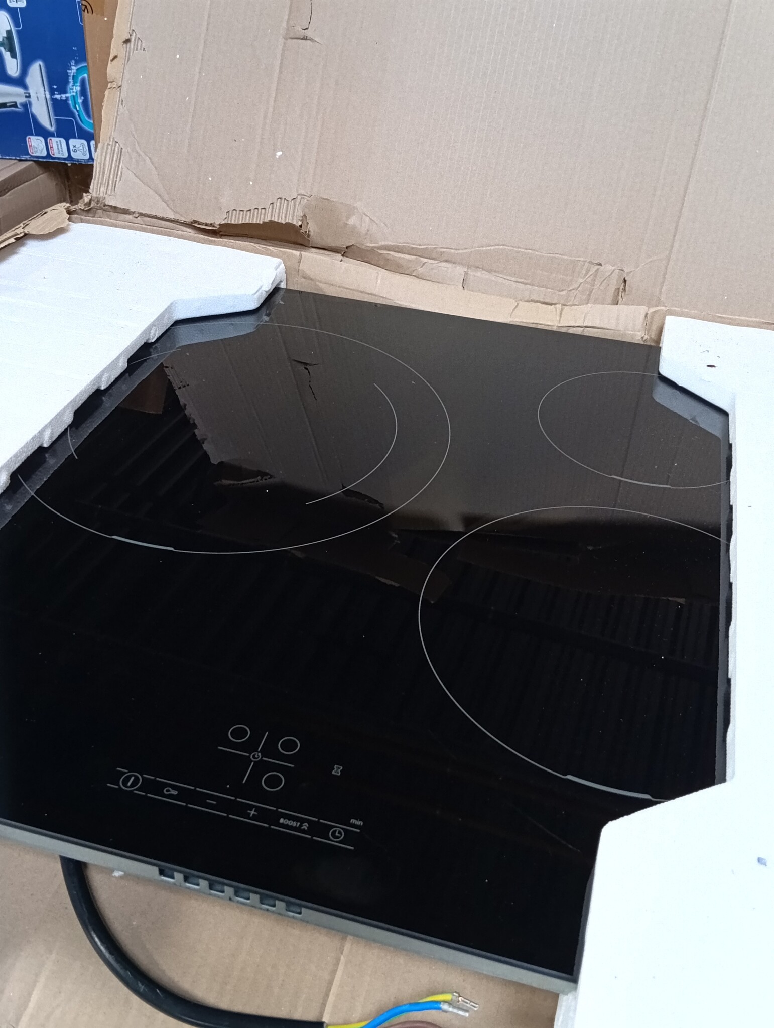 Bosch PUJ611BB5E, Serie 4, inductiekookplaat, 3-pits, 60 cm, zwart, zonder lijst