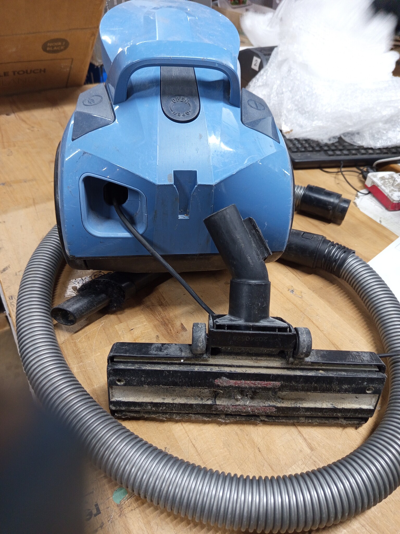 Rowenta Compact Power XXL Stofzuiger zonder zak - 550W - 2,5L - Blauw/Zilver